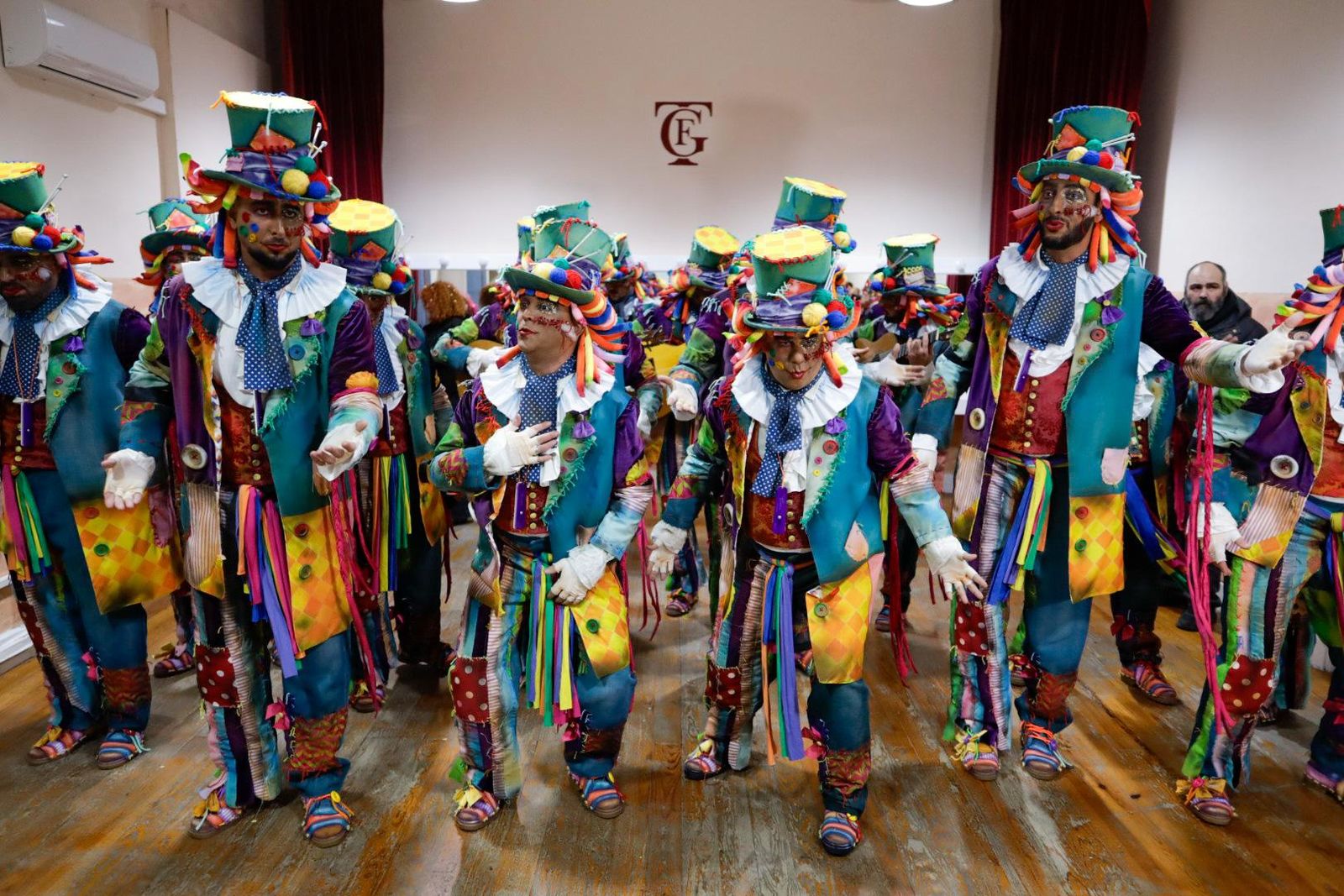 Búscate entre las mejores imágenes de la décima sesión de preliminares del COAC 2026