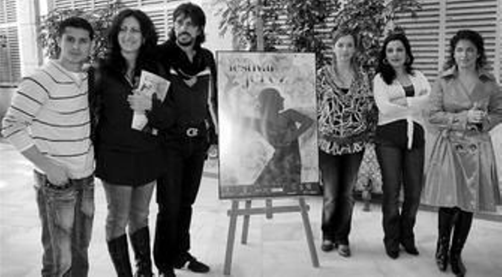Campallo, López, Berna, González, Marga de Jerez y Pastora Galván, ayer tras la rueda de prensa.