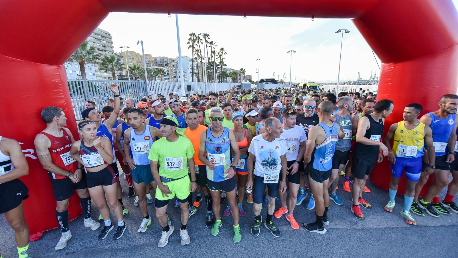 Búscate en la galeria de adultos de la XXI Carrera Popular Puerto Bahía de Algeciras