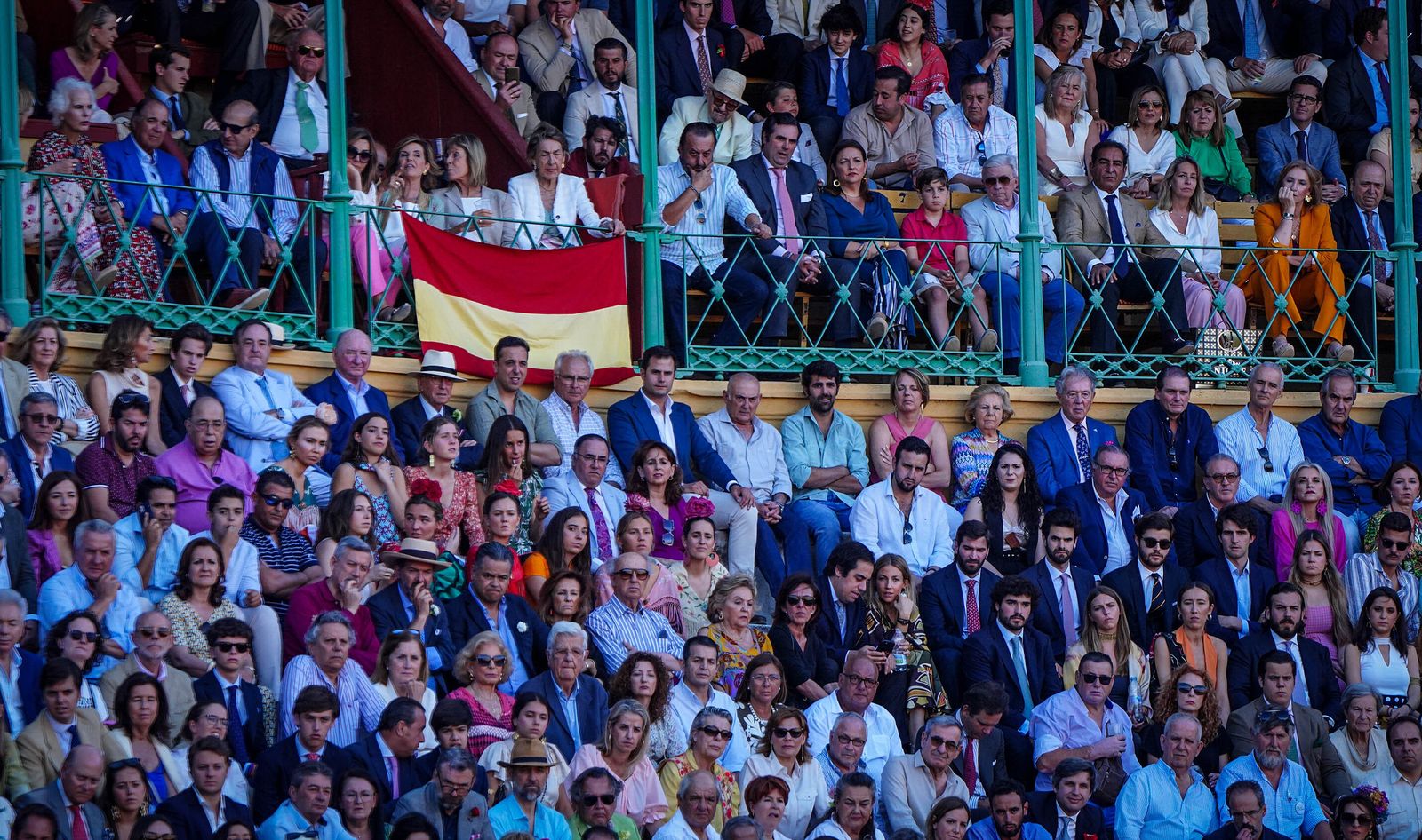 Puerta grande para Roca Rey y El Juli en la plaza de toros de Jerez