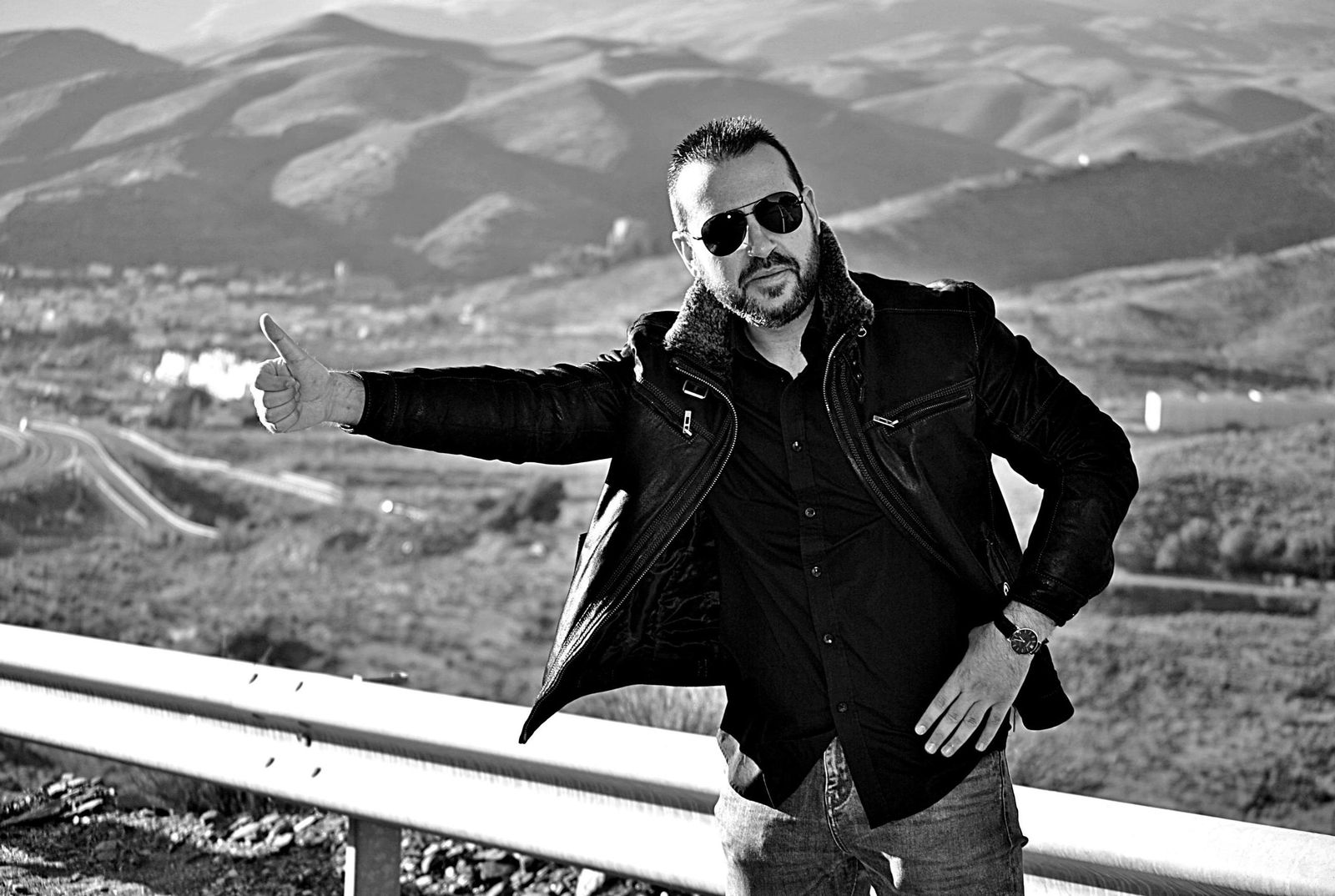 Fran García, enamorado de Cabo de Gata, vive ahora en Granada.