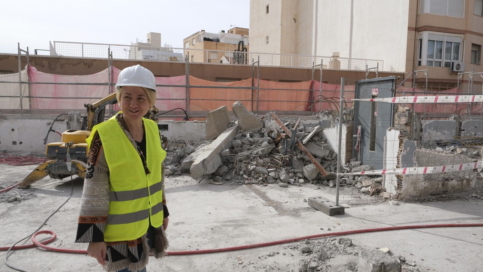 Eloísa Cabrera, concejal de Urbanismo, ha inspeccionado la marcha de las obras