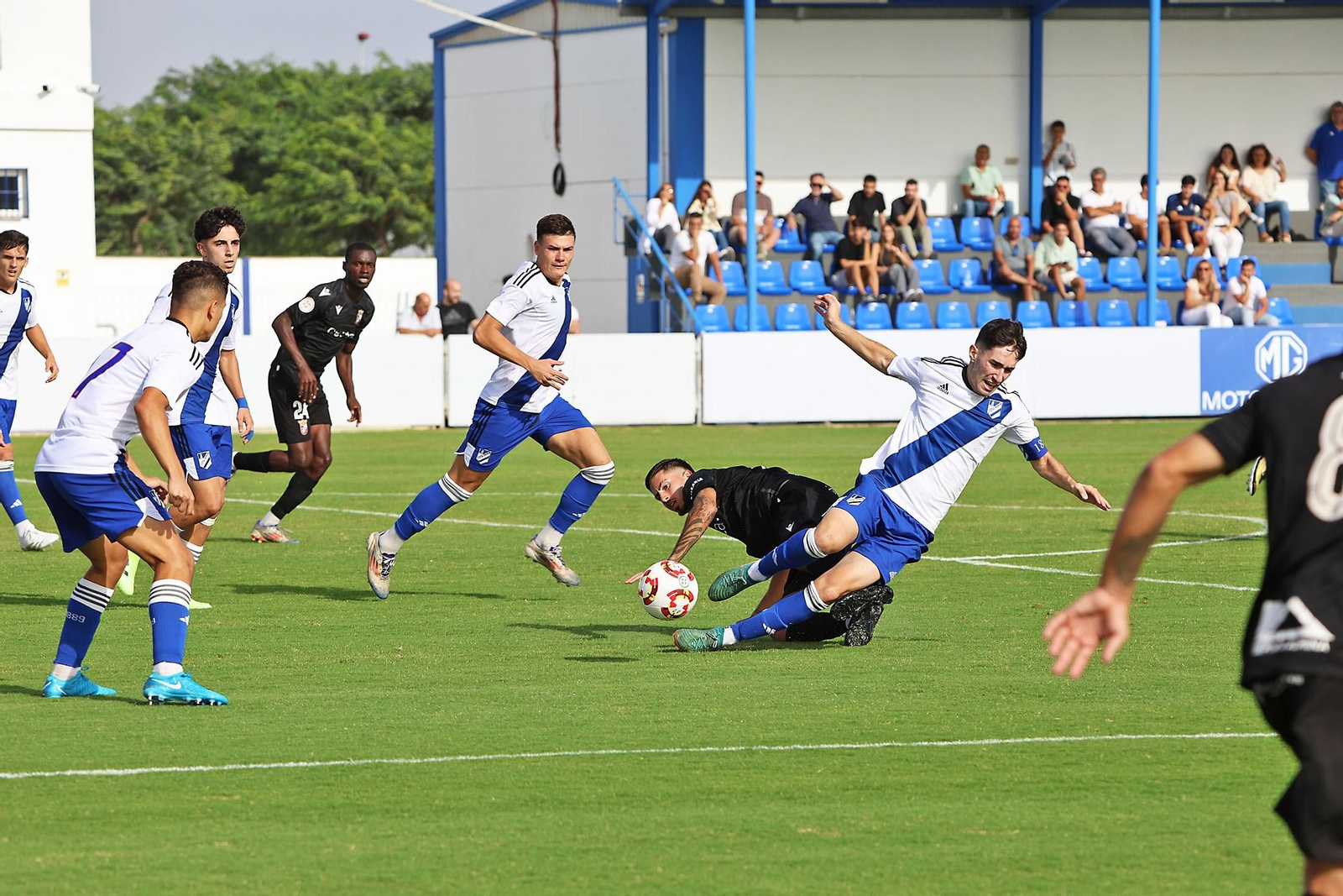 Atlético Onubense-AD Ceuta B de la pasada jornada en la Ciudad Deportiva 'Francisco Mendoza'.