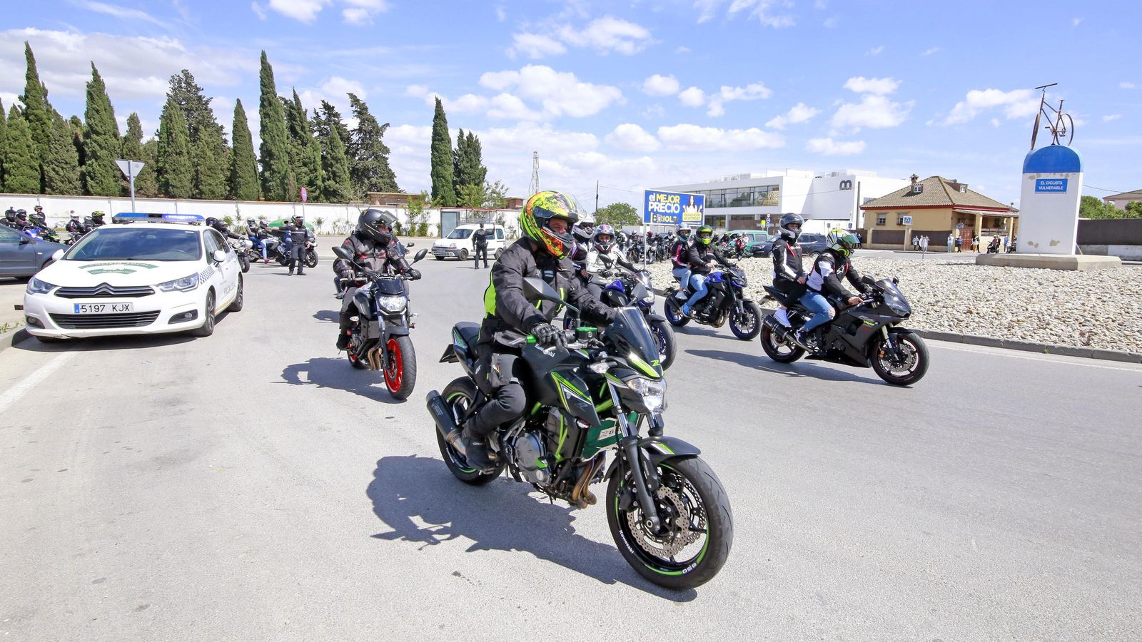 La Policía disolvió la concentración que se había realizado en el Cementerio.