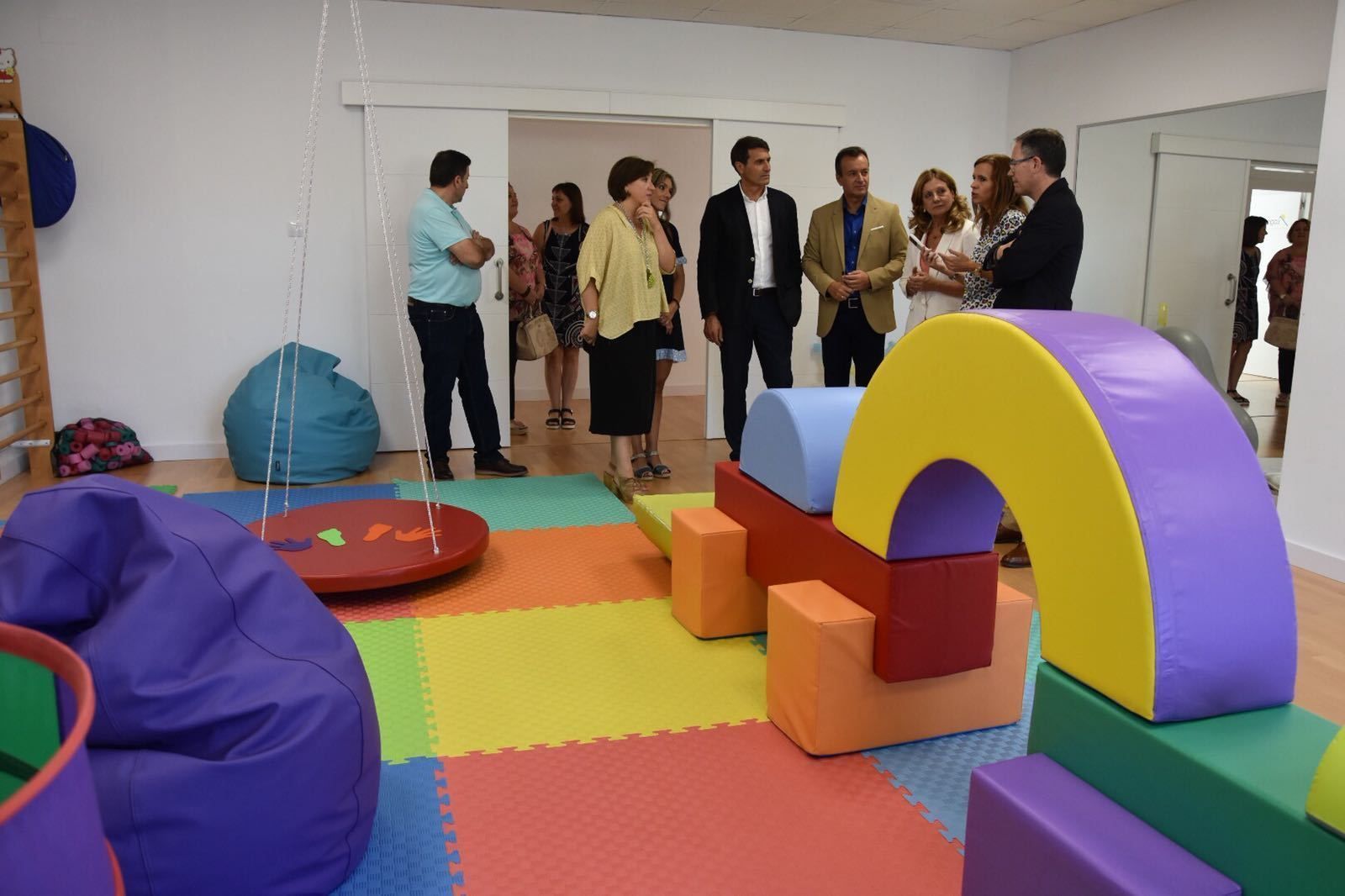 Visita de la consejera Marina Álvarez a Baza.