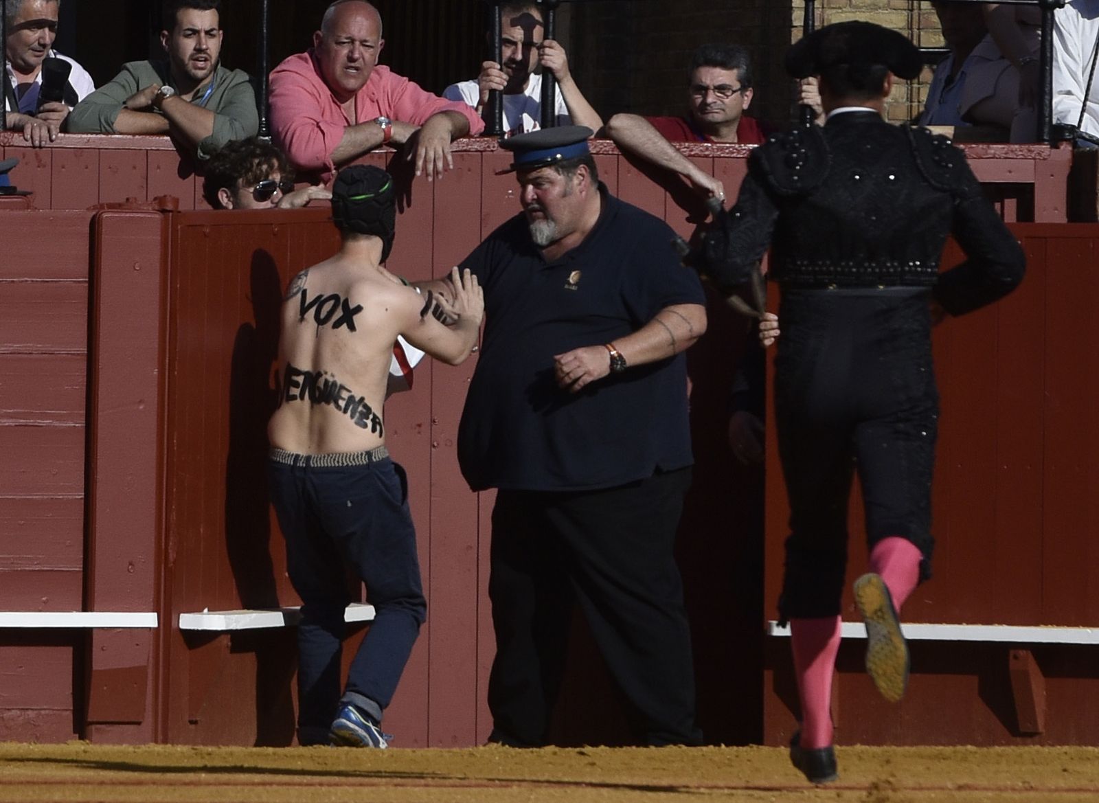 Las imágenes de la corrida de rejones de la Feria de Abril de Sevilla