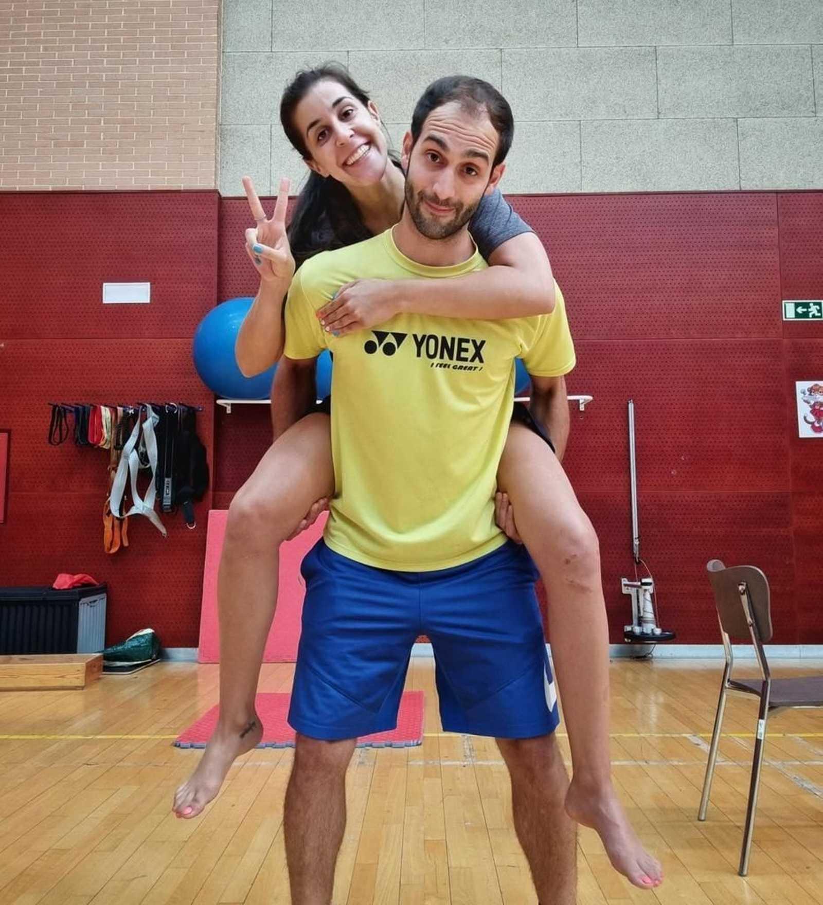Carolina Marín y su preparador físico Guillermo Sánchez