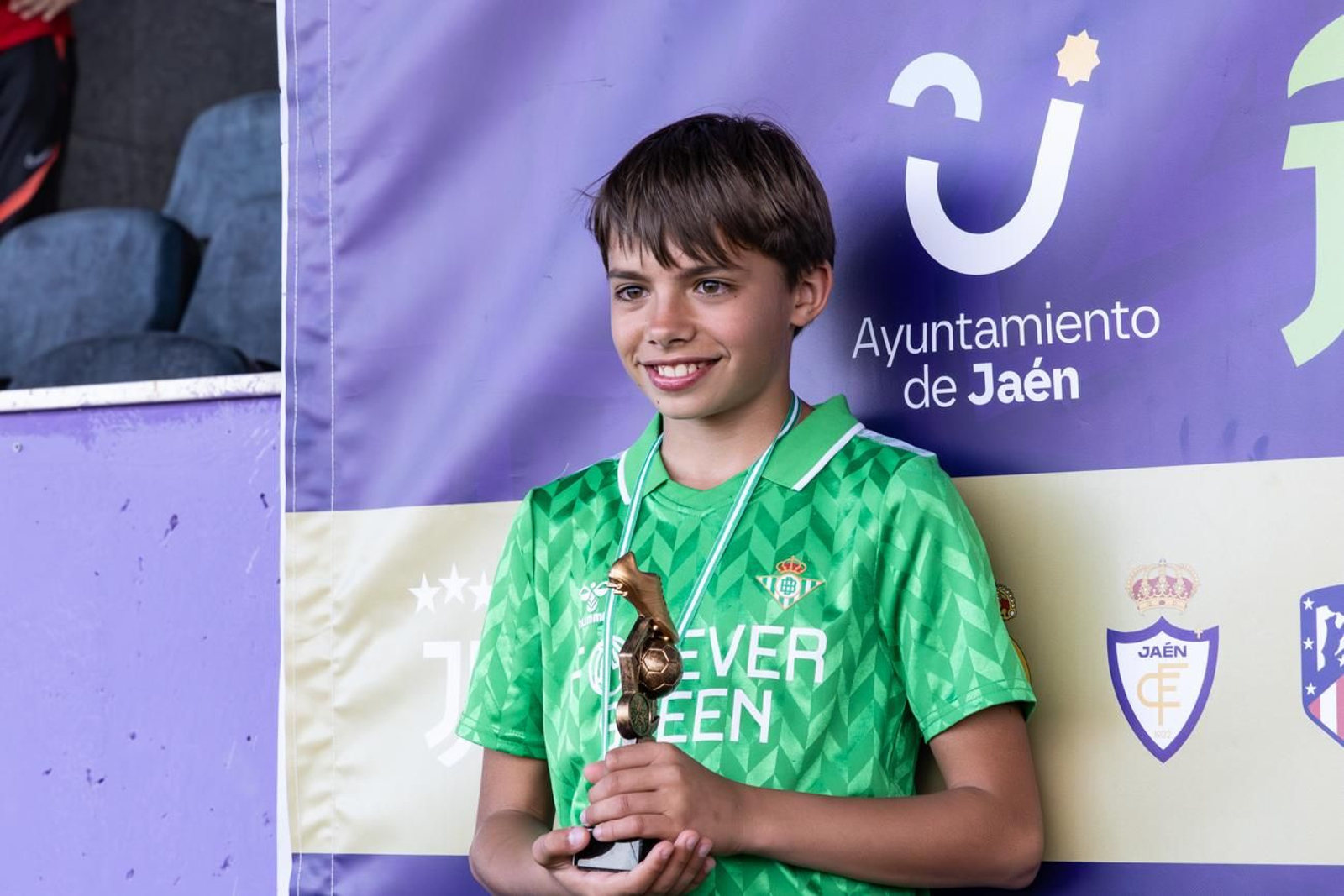 ¿Estuviste en la Jaén Cup viendo a los mejores equipos de Europa? Búscate aquí