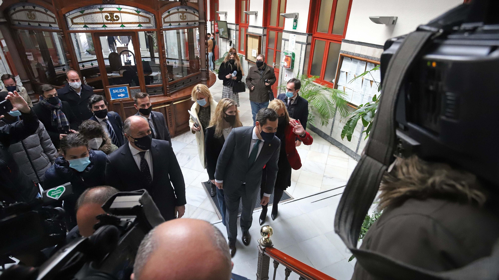 Visita de Juanma  Moreno al Ayuntamiento de Algeciras