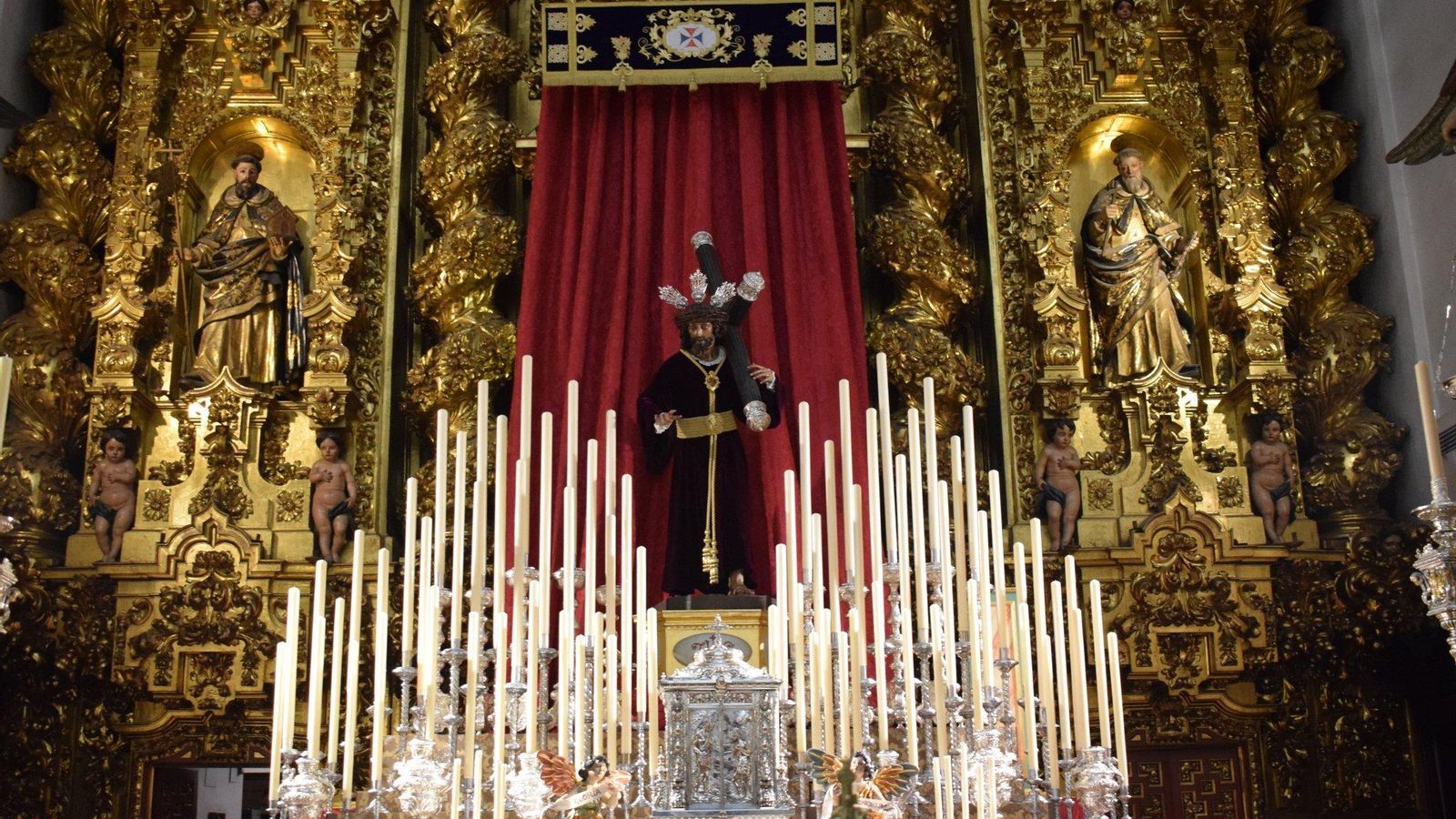 La hermandad de la Santa Faz celebra sus cultos en la Trinidad.