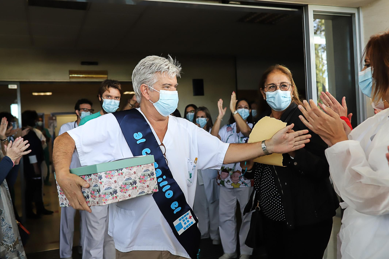 Homenaje al doctor Luis Pérez Bello en el hospital de Jerez
