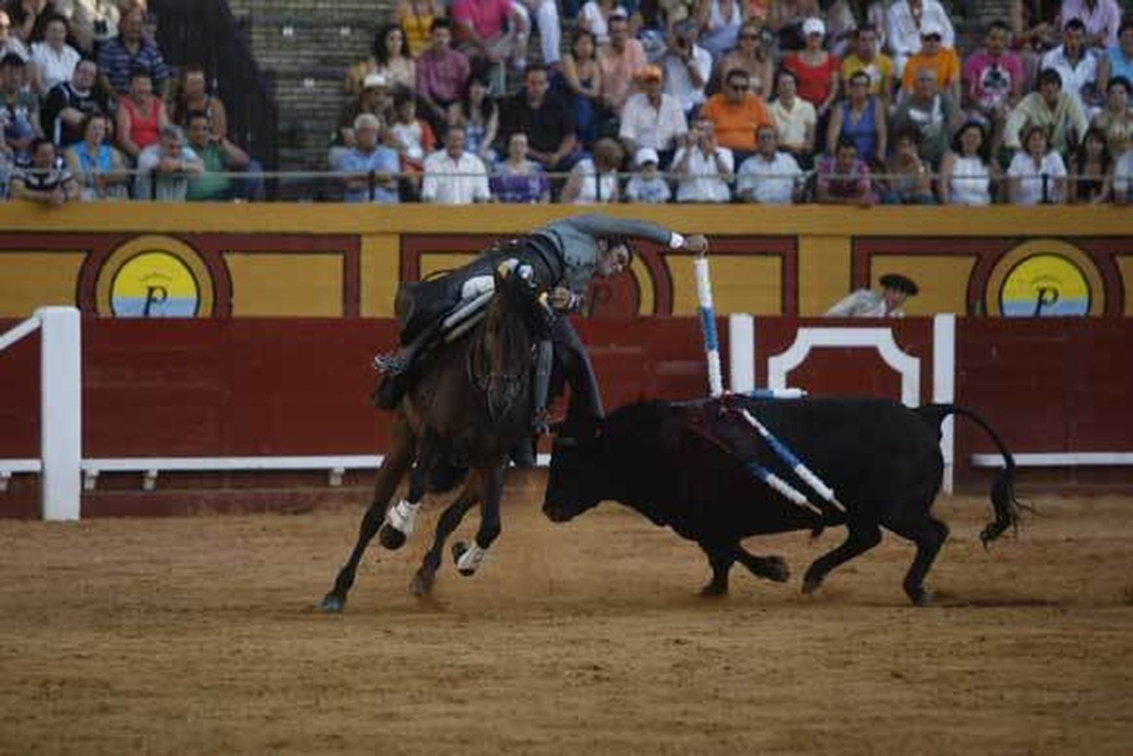 Buena actuación de Montes y Telles en el cierre de la feria