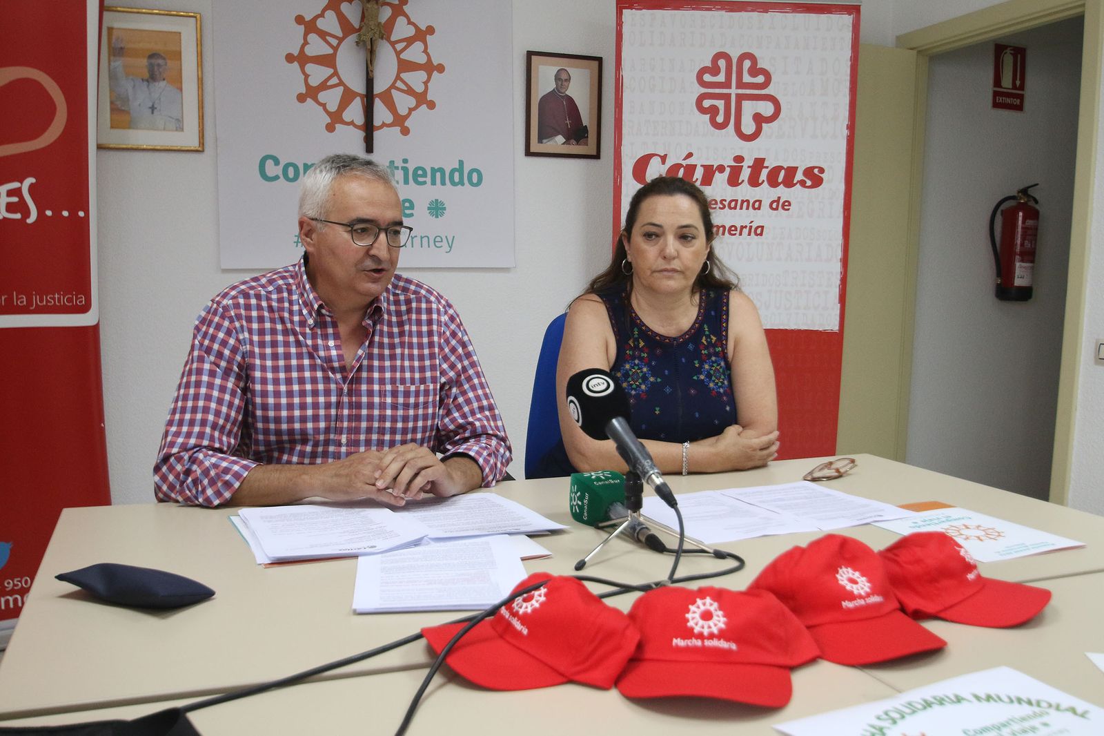 El delegado episcopal para la Acción Caritativa, Juan Antonio Plaza Oña y la técnico Josefa Jurado López.