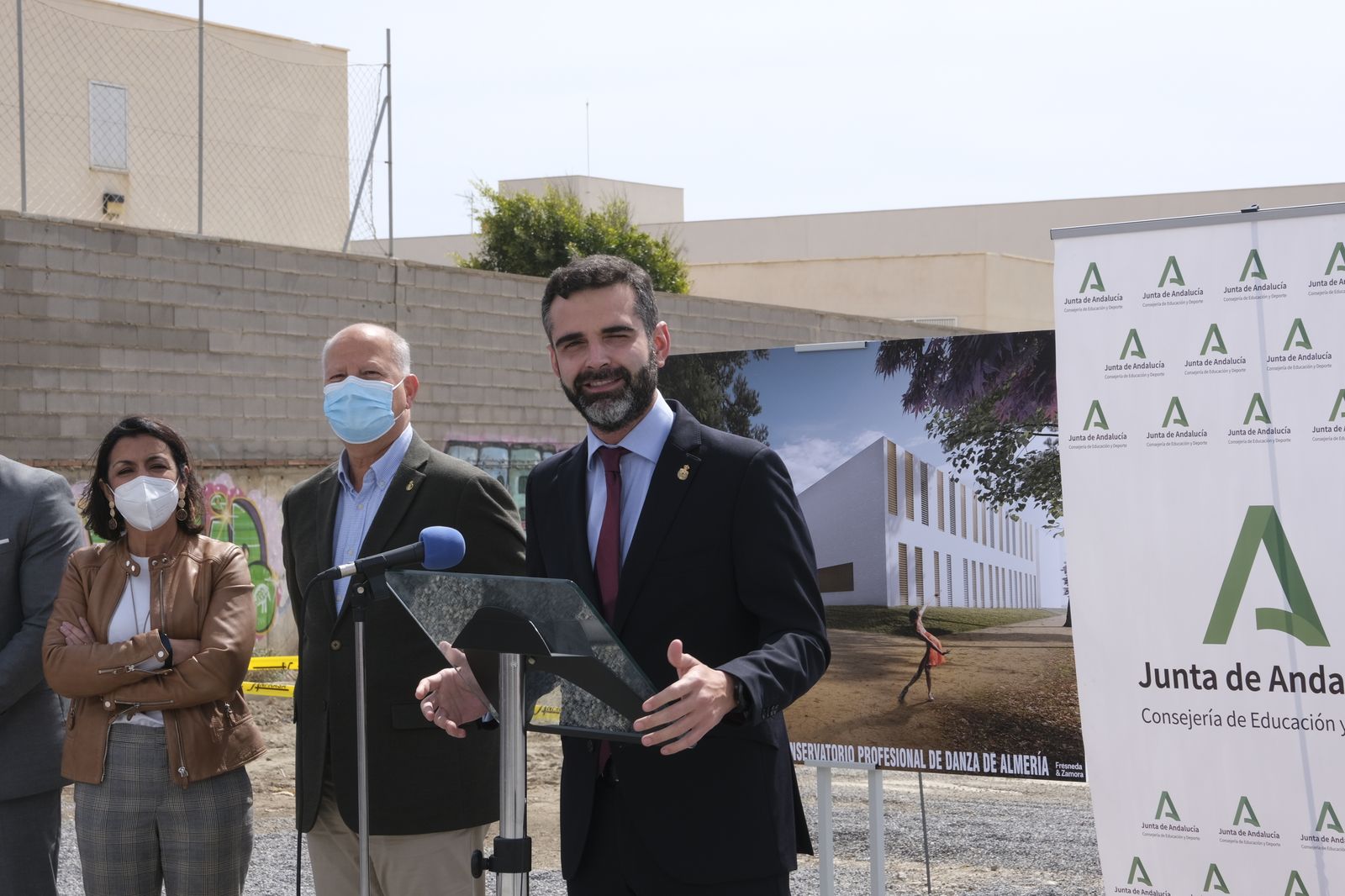Fotogalería colocación primera piedra Conservatorio Profesional de Danza 'Kina Jiménez' de Almería