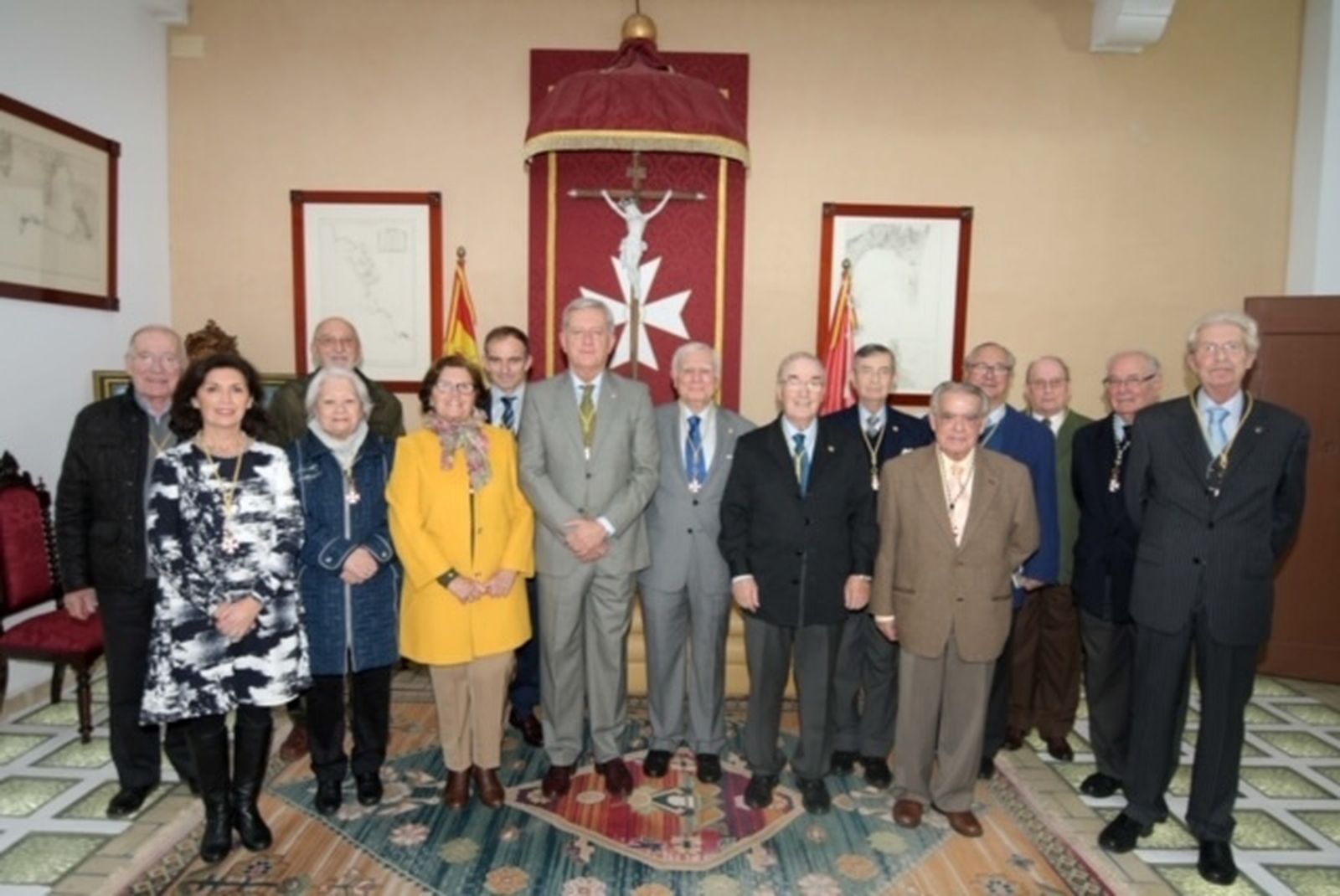 Miembros del nuevo consejo supremo de los Caballeros Hospitalarios.