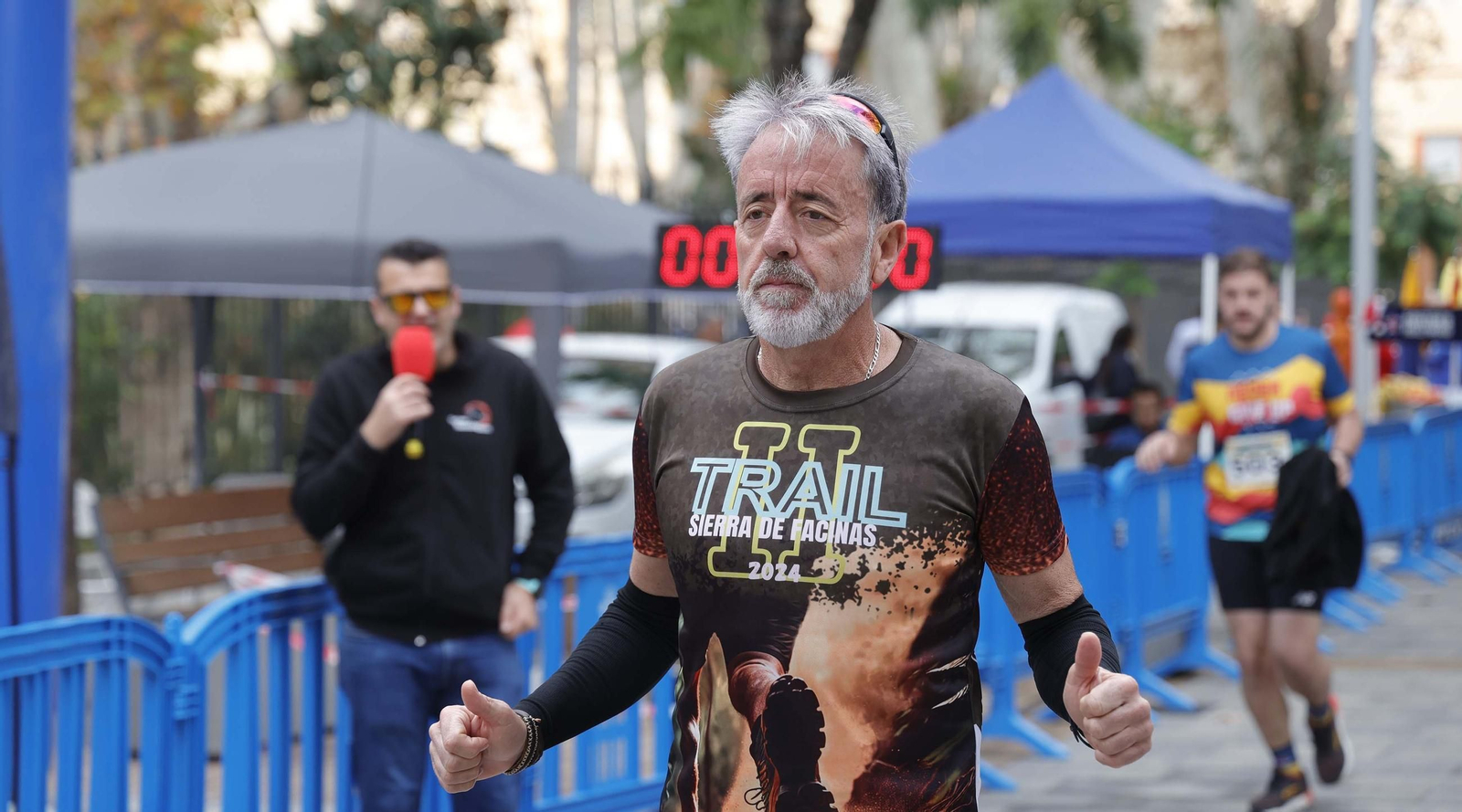 Búscate en la XI Carrera Solidaria de Navidad de Algeciras