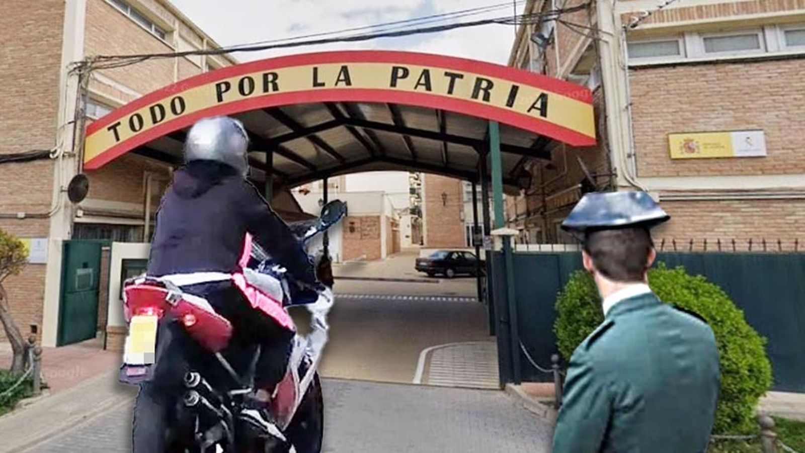 Acude en moto a un cuartel de la Guardia Civil cuando tenía retirado el carné
