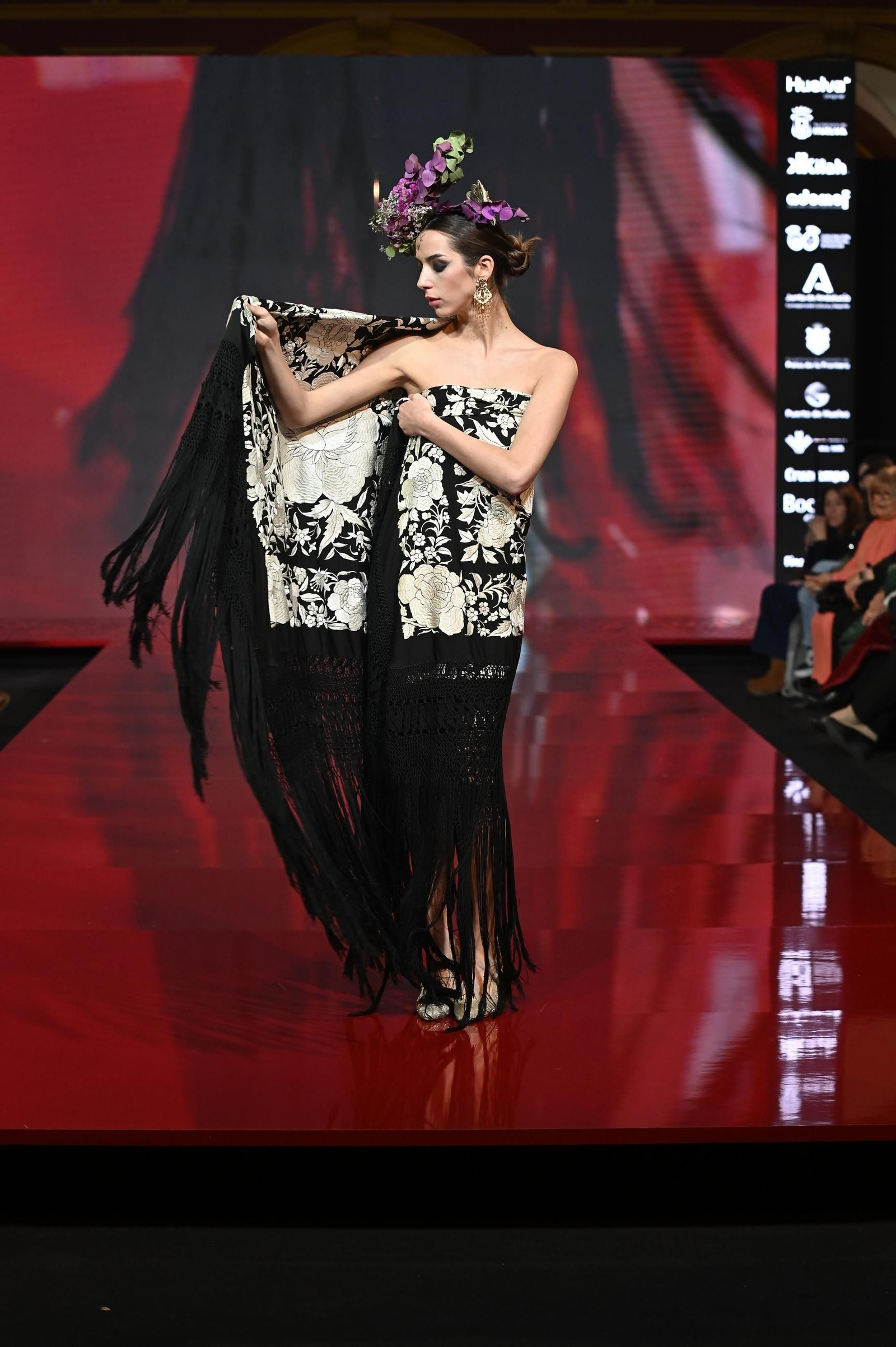 Huelva Flamenca 2025: Desfile de Ángeles Espinar