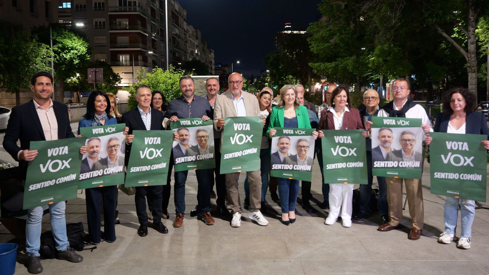 Vox inicia la carrera electoral con el objetivo de "devolver a Granada ...