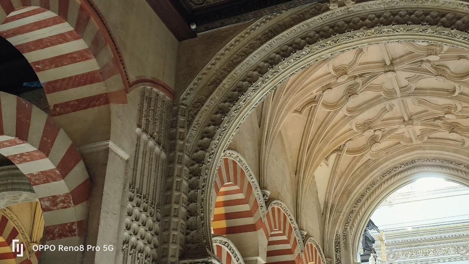Foto de la Mezquita-Catedral de Córdoba tomada con el Oppo Reno 8 Pro
