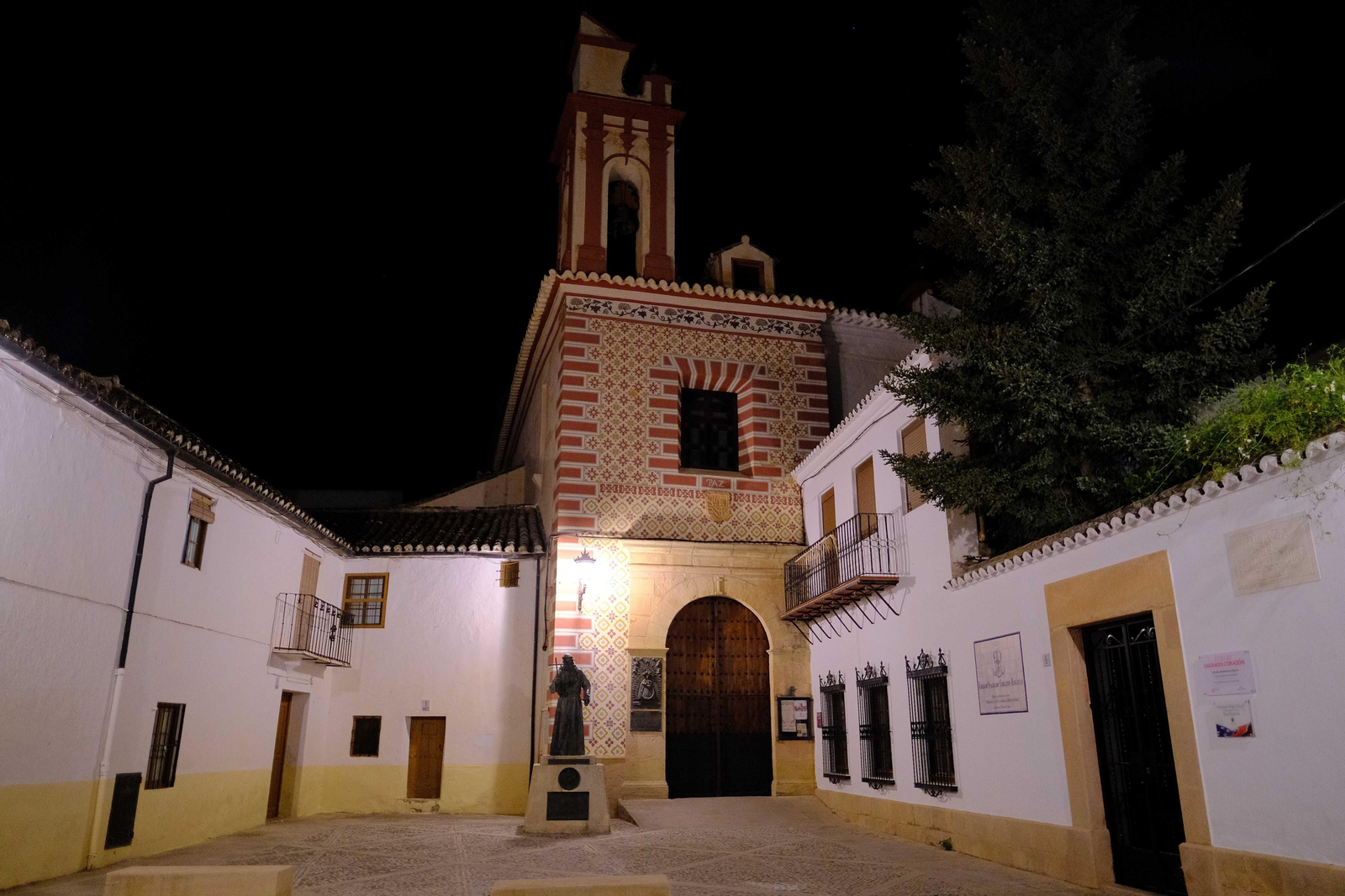 Ronda nocturna, en imágenes