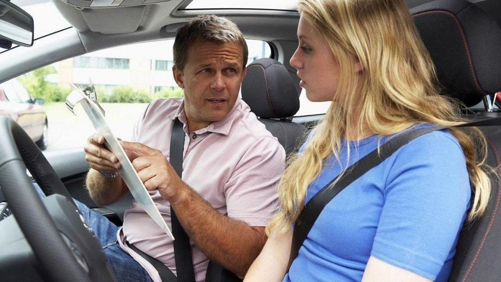 El nuevo examen para conductores de la DGT: ¿te atreves?