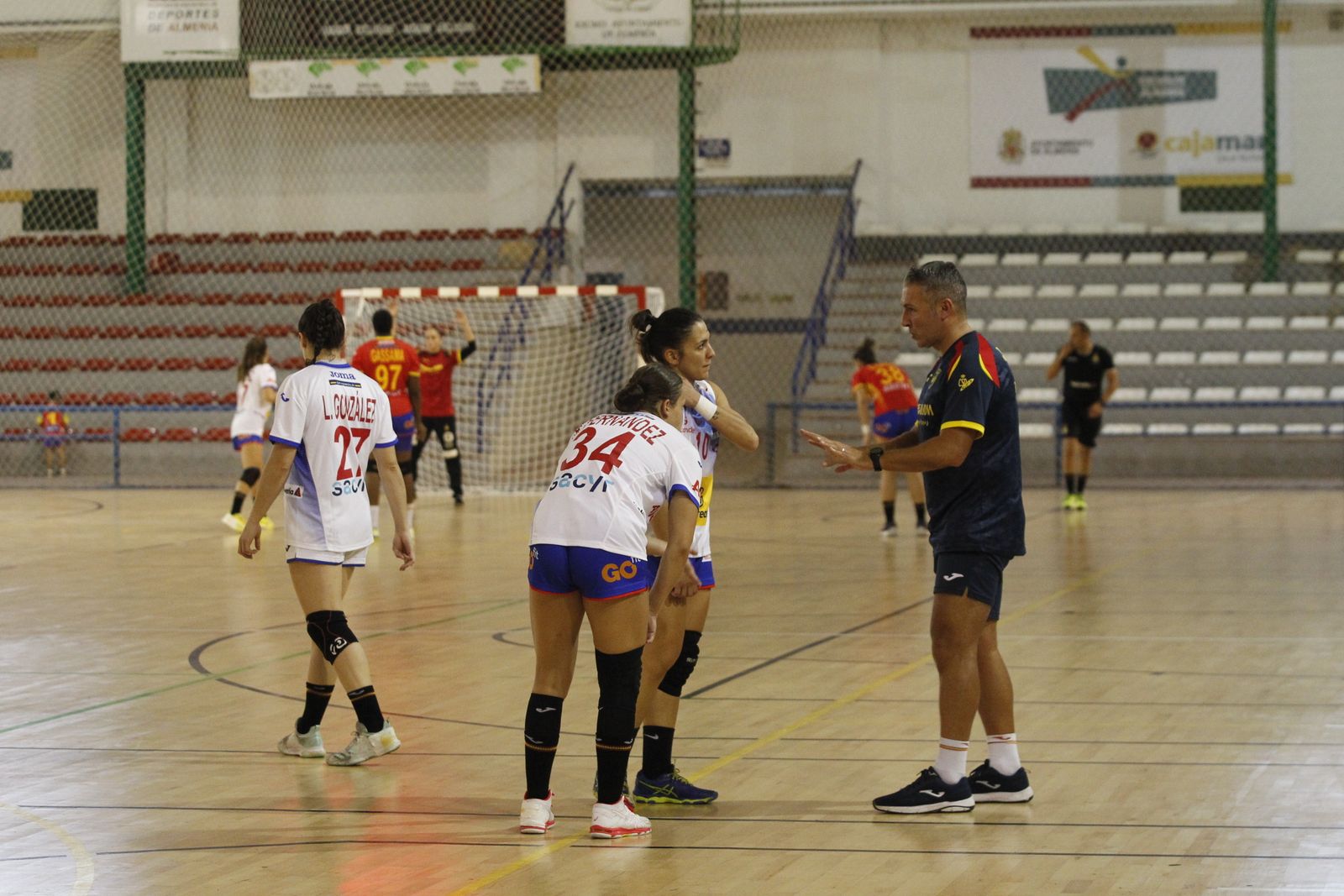 Fotogalería 'guerreras de balonmano'. Entrenamiento Selección Española