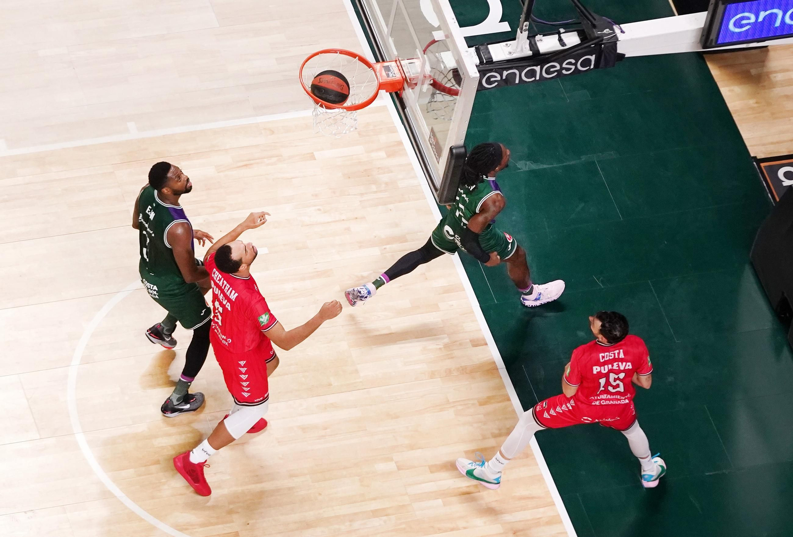 Melvin Ejim, sus cuatro años y seis títulos en Málaga