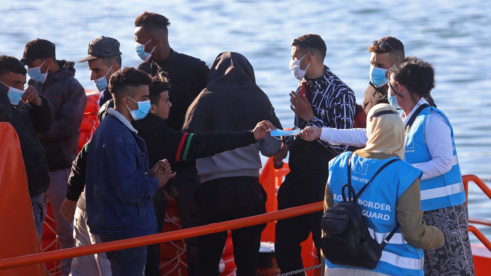 Migrantes rescatados en Algeciras