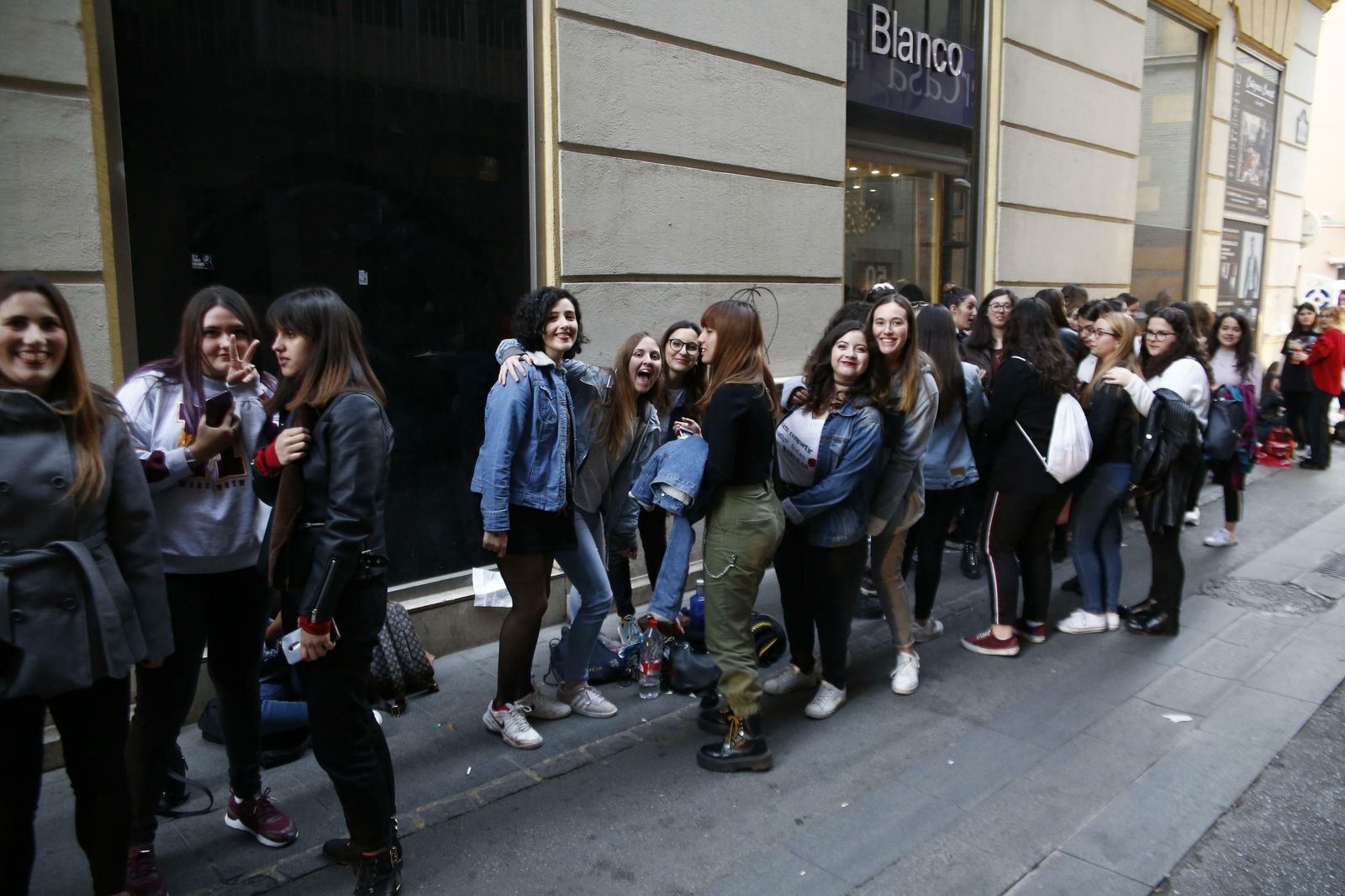 Alfred conoce la devoción en Granada tras Eurovisón