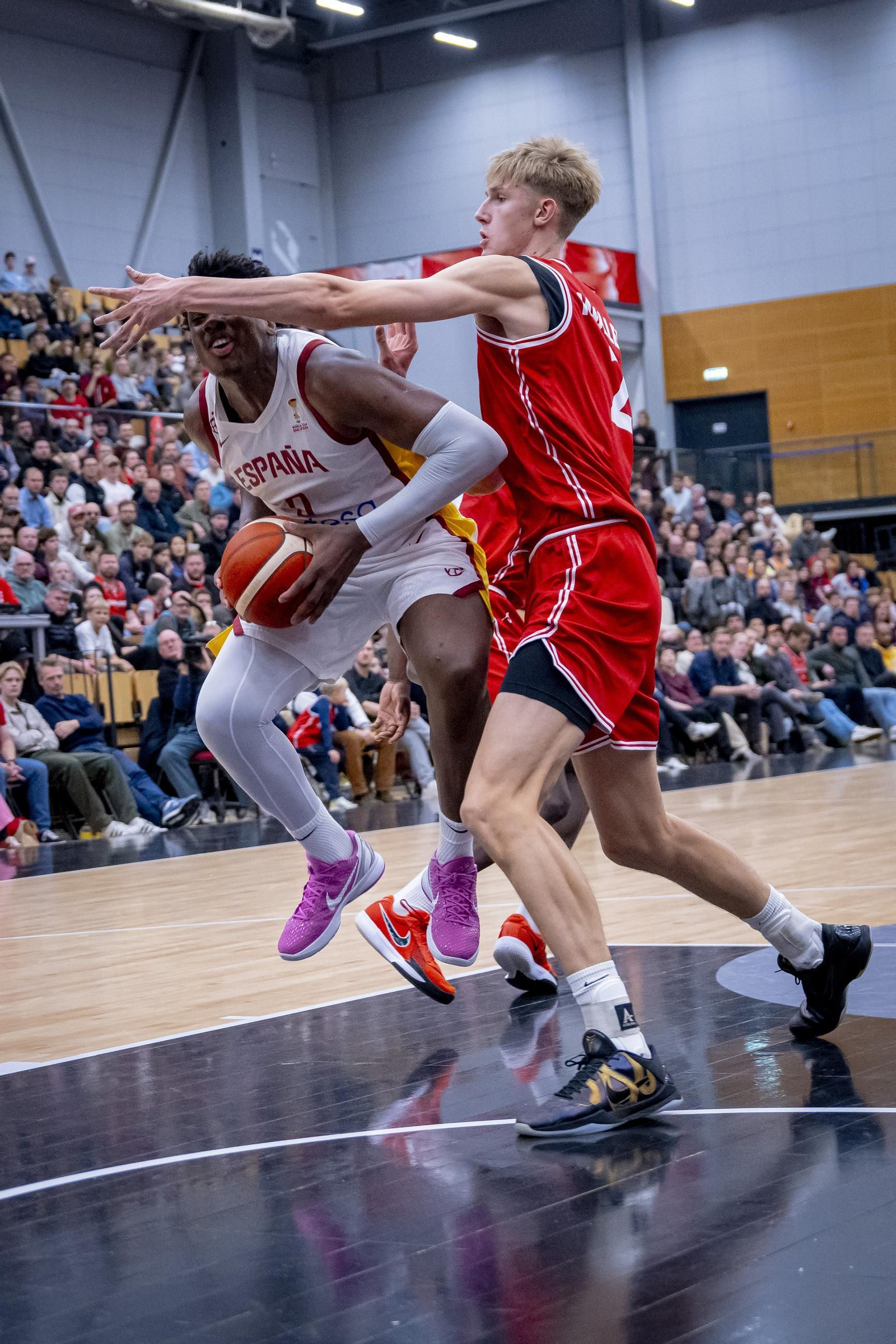 Las mejores fotos del Dinamarca-España de baloncesto