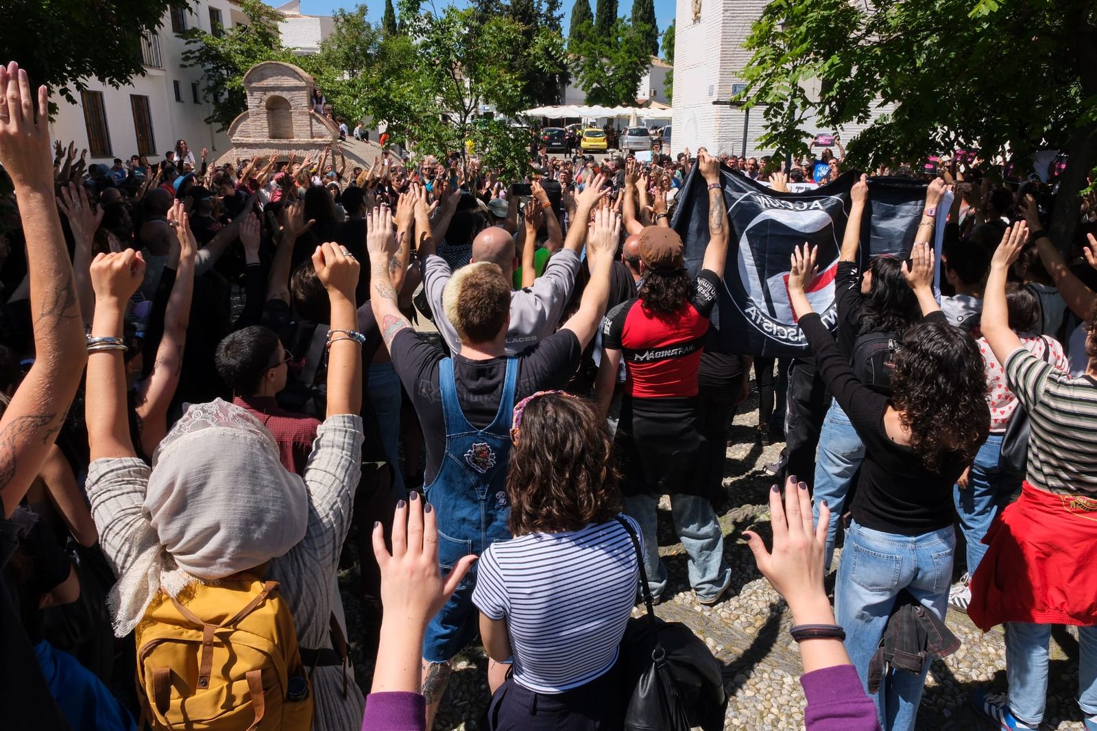 Indignación en Granada: las imágenes de la protesta tras la paliza ...