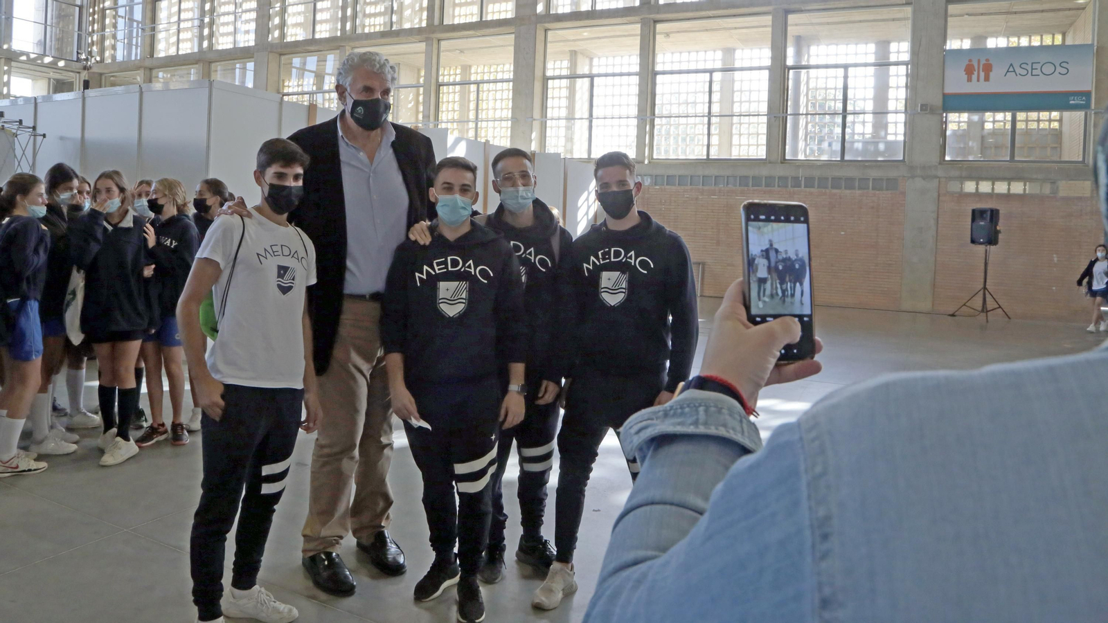 Primer día de la feria del Deporte y Vida Sana en IFECA