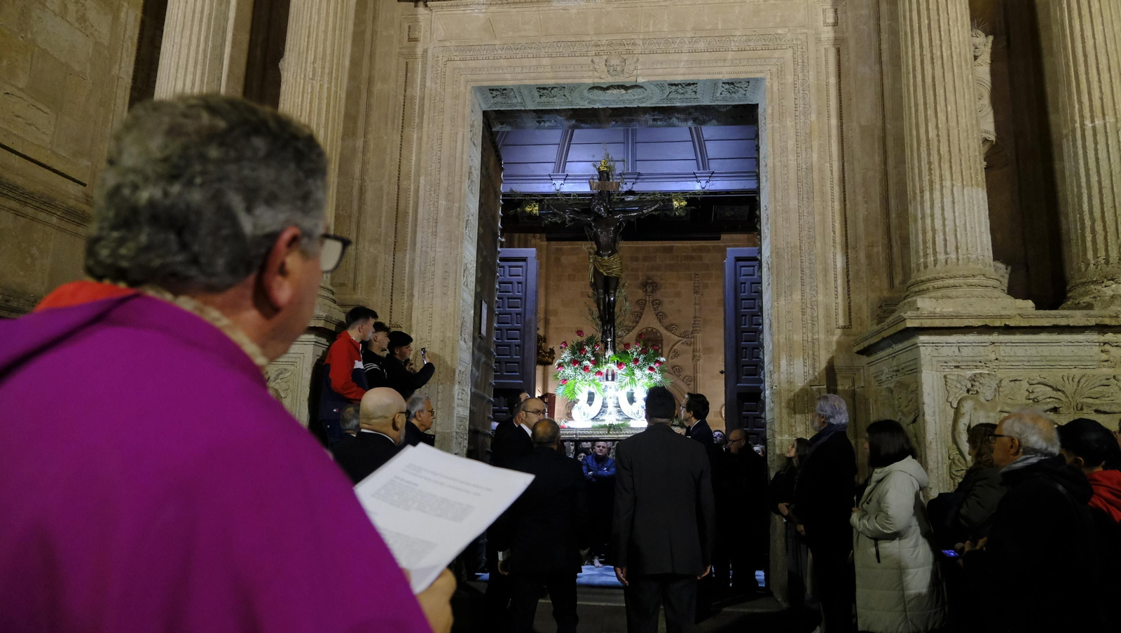 Las imágenes del Vía Crucis del Cristo de la Escucha