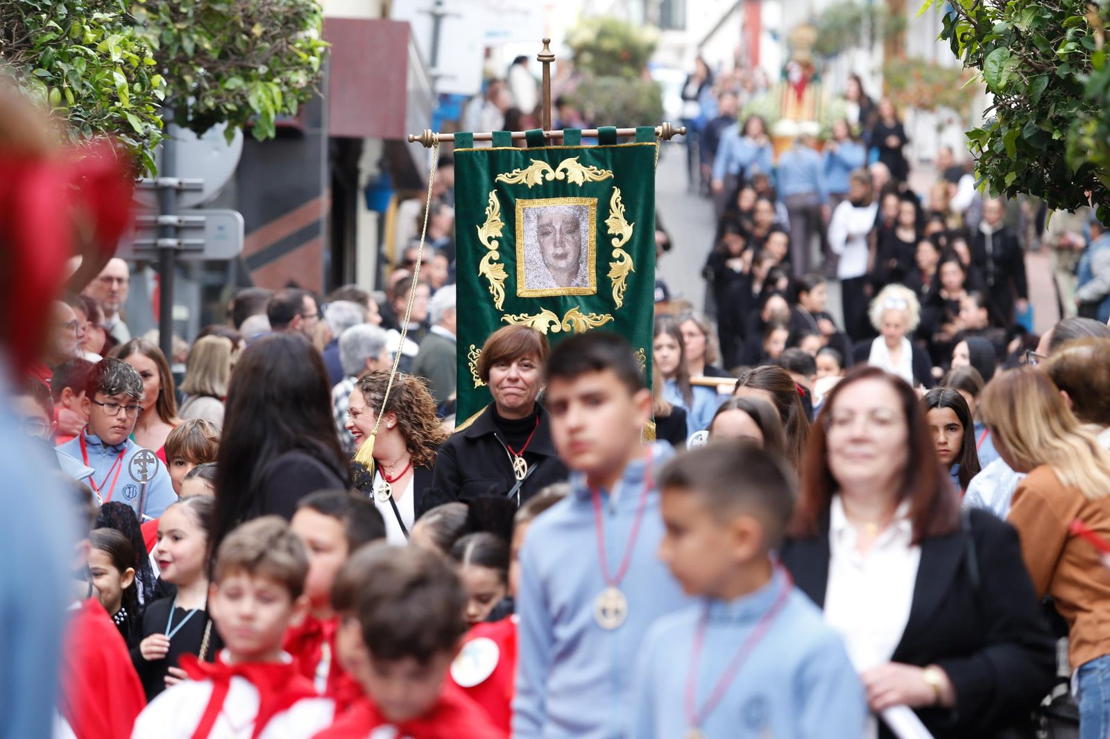 Fotos de la procesión infantil del colegio Nuestra Señora de los Milagros de Algeciras