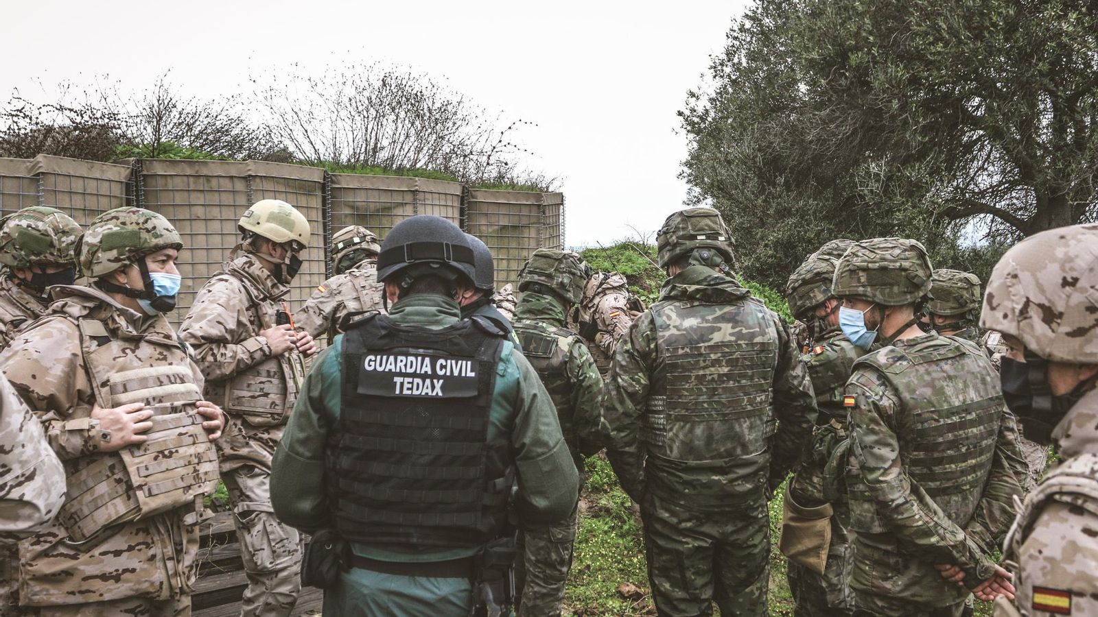 Una de las imágenes del ejercicio de desactivación de exposivos.