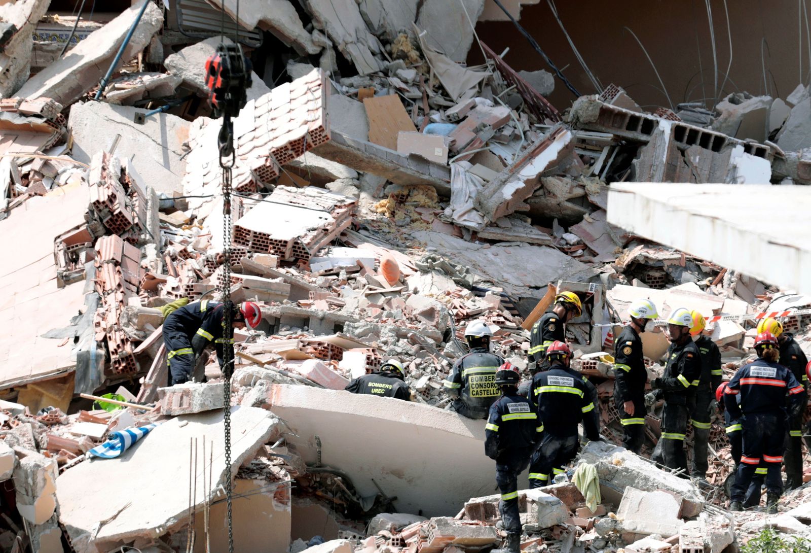 Trabajos en el derrumbe de Peñíscola