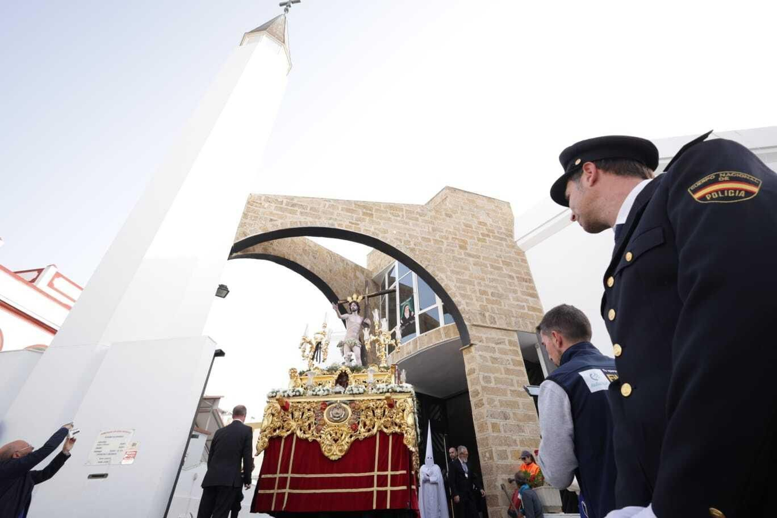 Imágenes de la procesión del Resucitado de la Semana Santa de San Fernando 2023