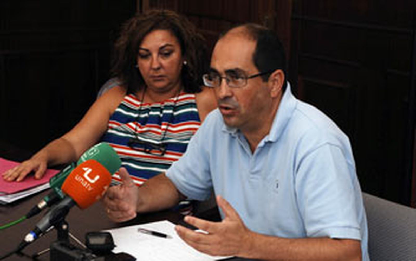 Villamartín airea las "orgías gastronómicas" del PSOE local