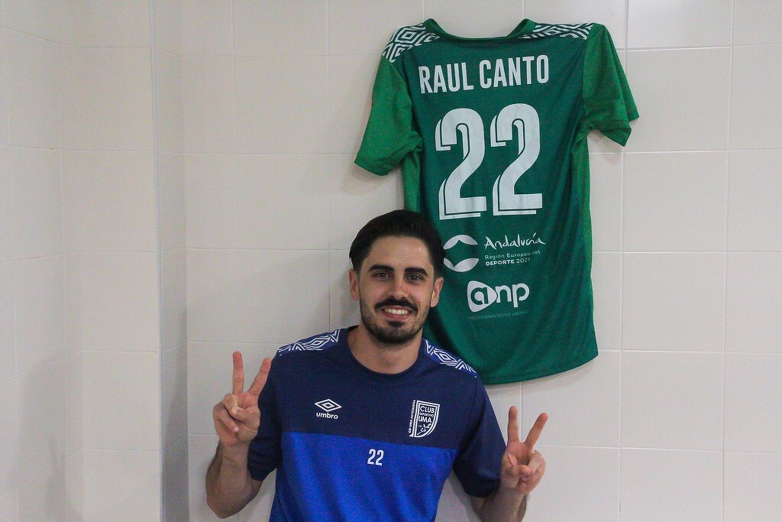 Raúl Canto, jugador del UMA Antequera.