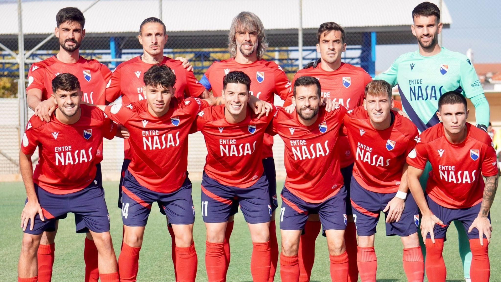 Una formación del Dos Hermanas CF 1971 en el mes de noviembre Una formación del Dos Hermanas CF 1971 en el mes de noviembre