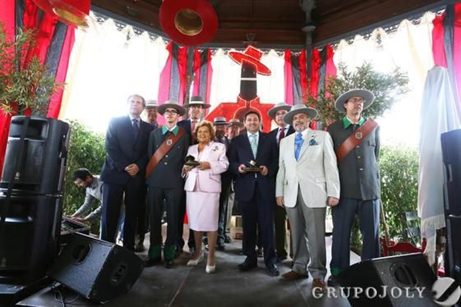Foto de los ganadores de los premios ‘Sombrero de Oro’ en la caseta de González Byass.  Foto: Pascual