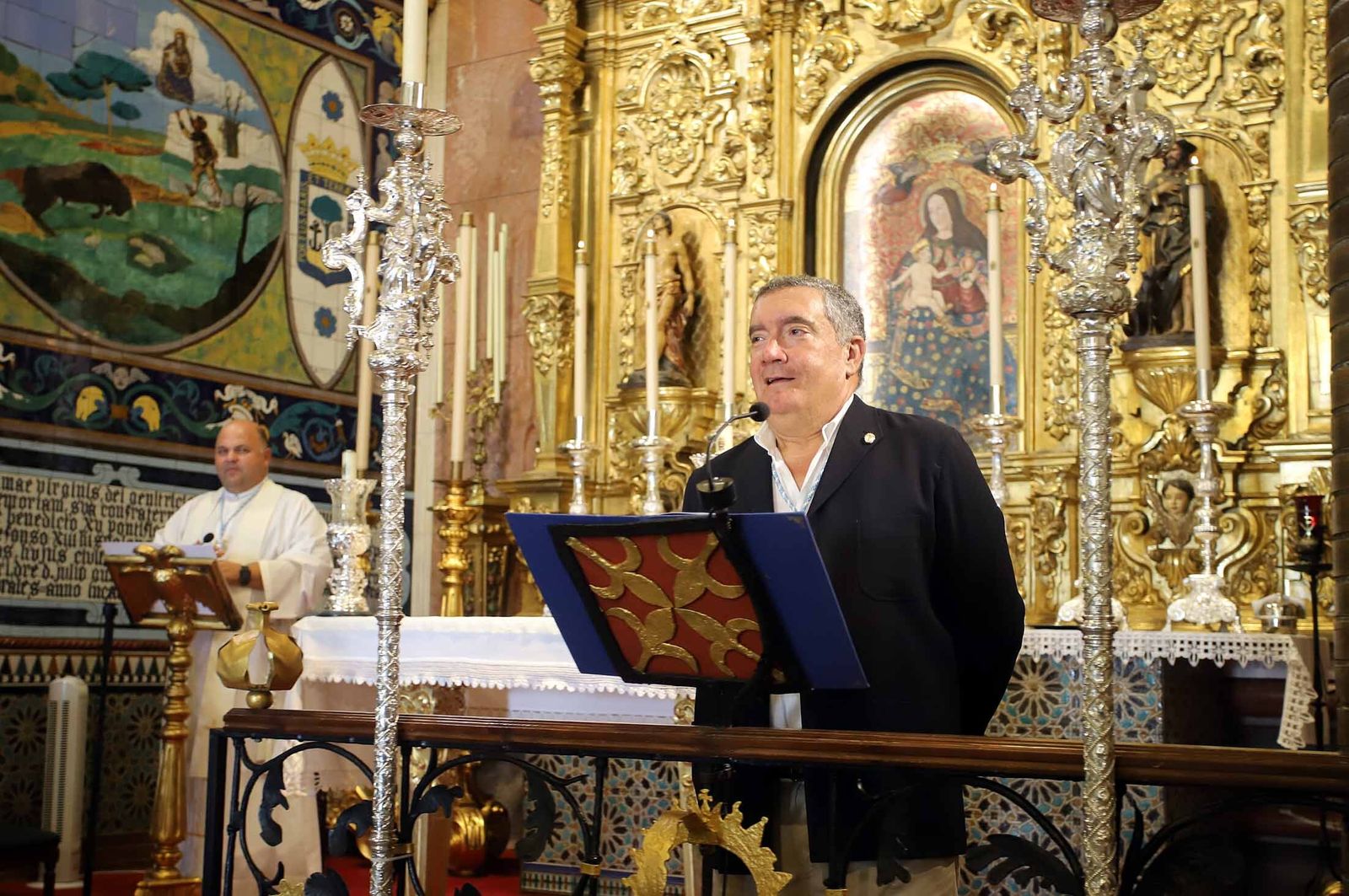 Imágenes de la ofrenda floral del Recreativo de Huelva a la Virgen de La Cinta