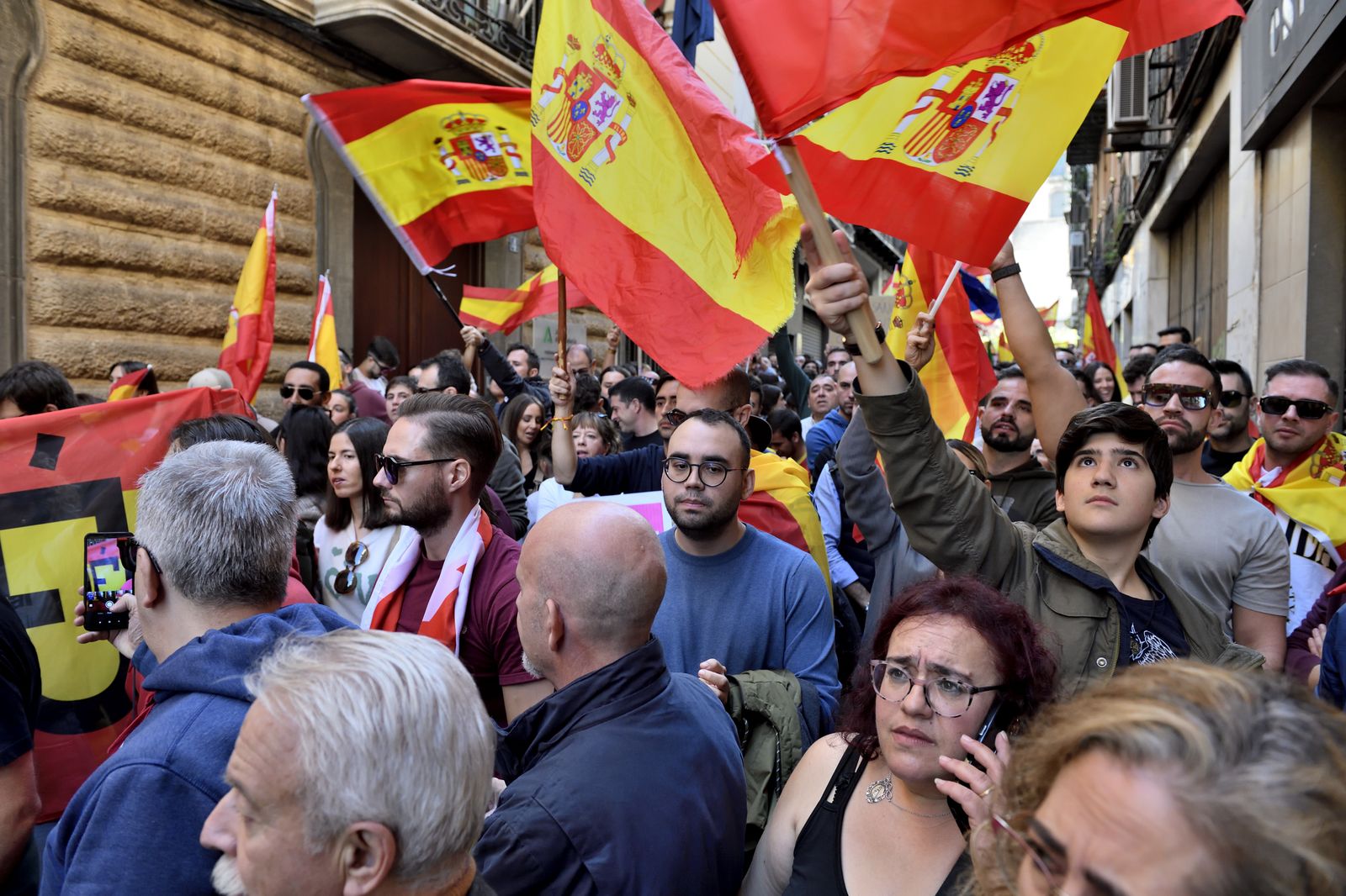 En imágenes: así ha sido la manifestación contra la amnistía en Jaén