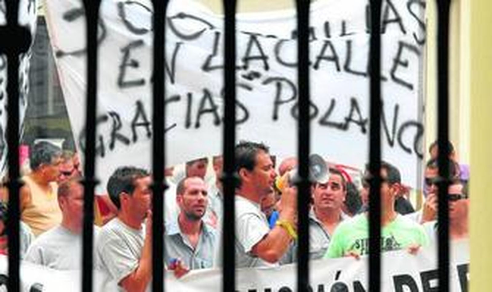 Momento de la movilización por el centro del municipio chiclanero.