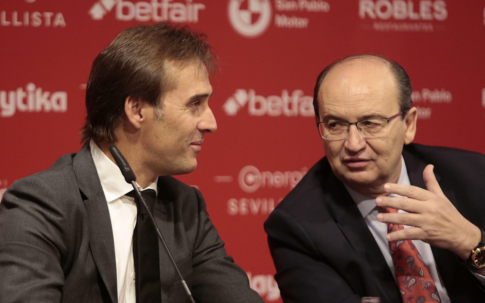 Las fotos de la presentación de Lopetegui como entrenador del Sevilla FC