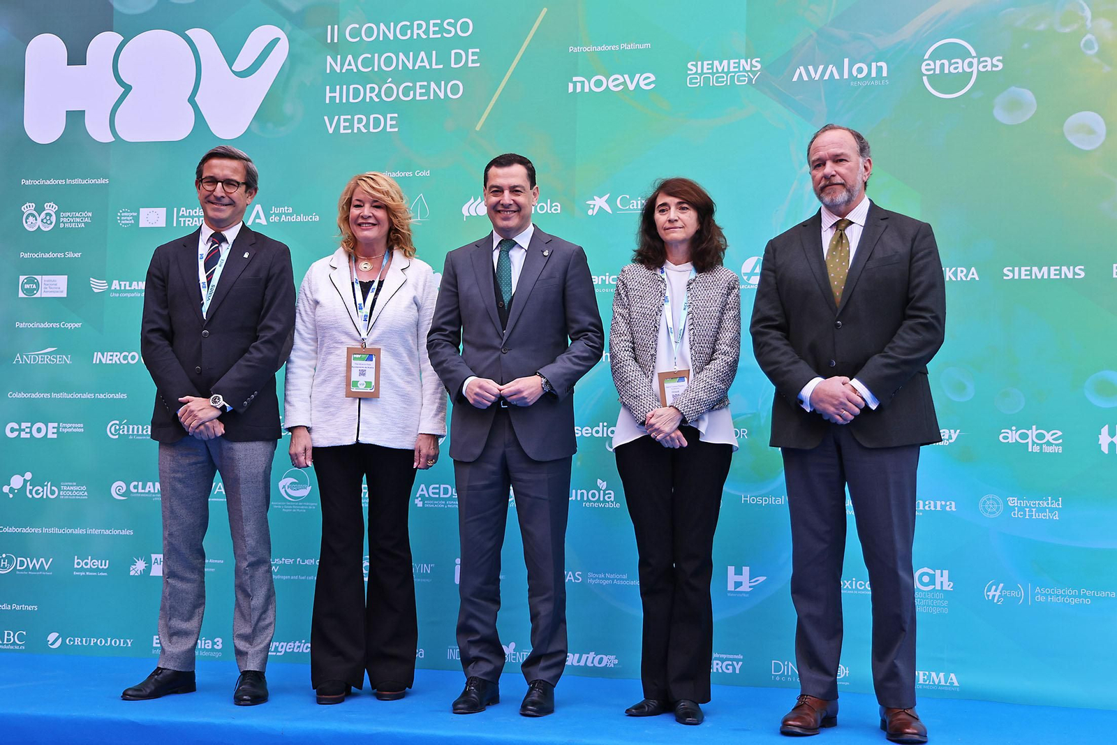 Imágenes del presidente de la Junta de Andalucía, Juanma Moreno, en el II Congreso Nacional de Hidrógeno Verde