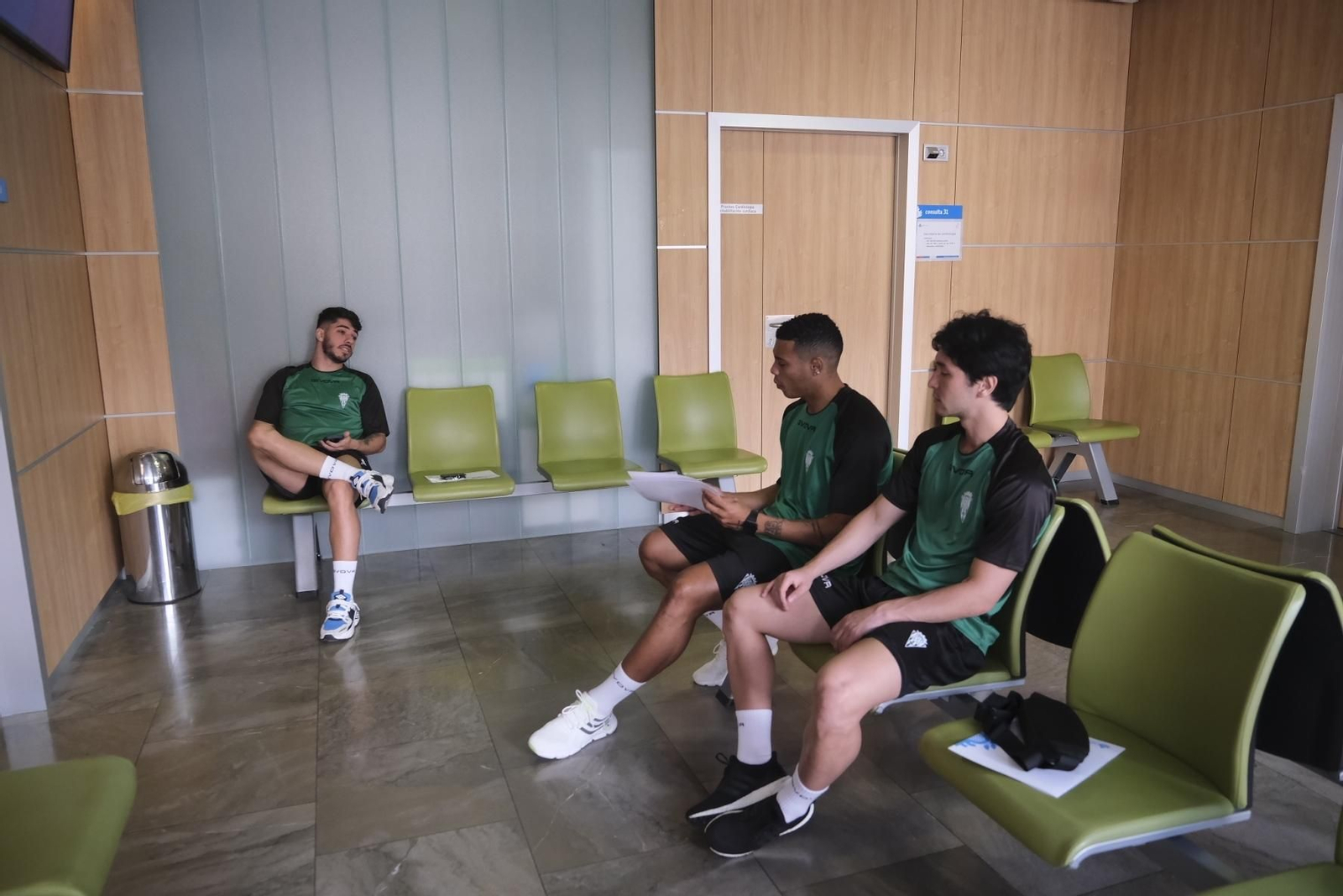 Los reconocimientos médicos del Córdoba Futsal, en imágenes