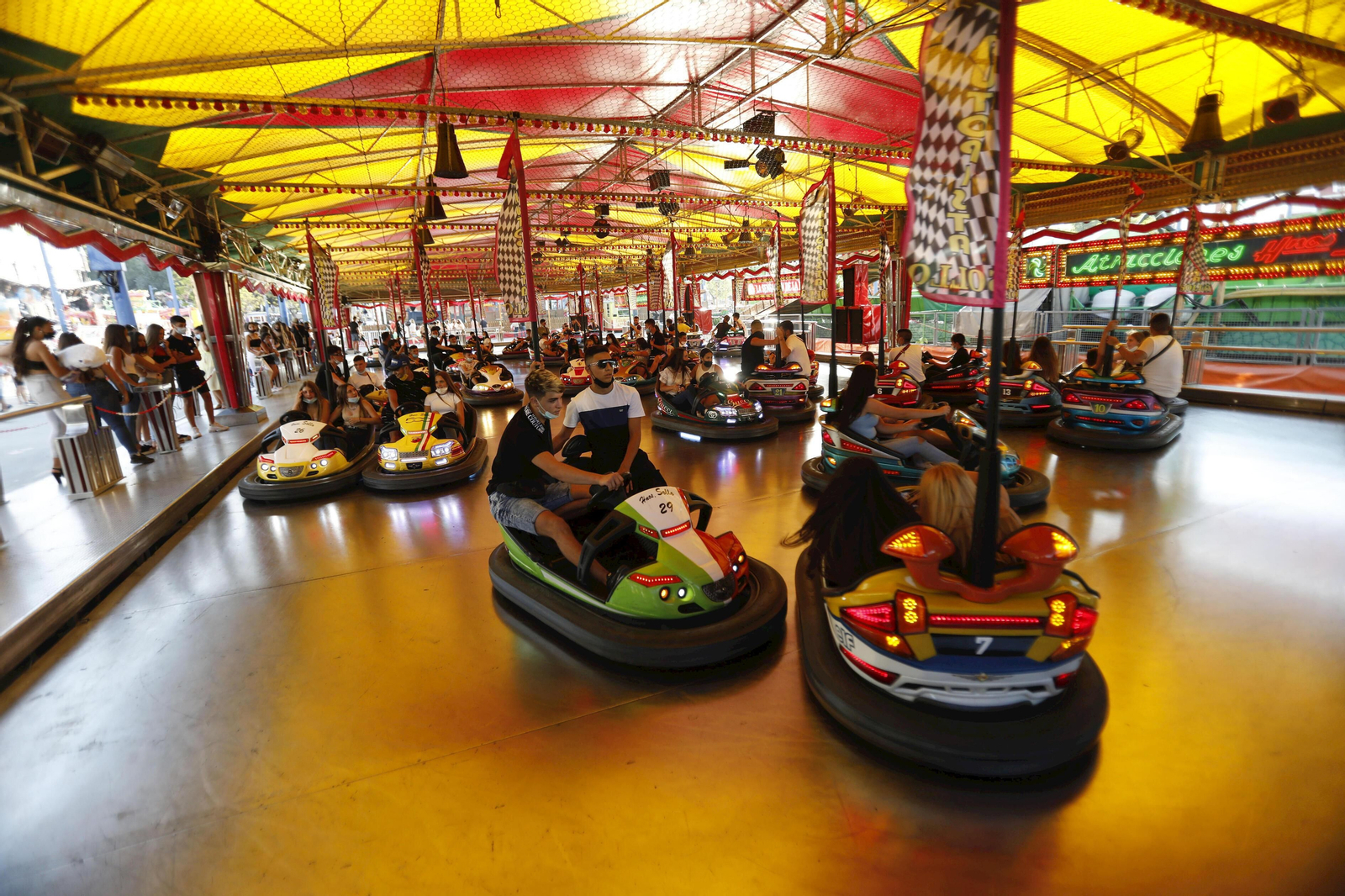 Los coches de choque, en el Vive Park de Algeciras.