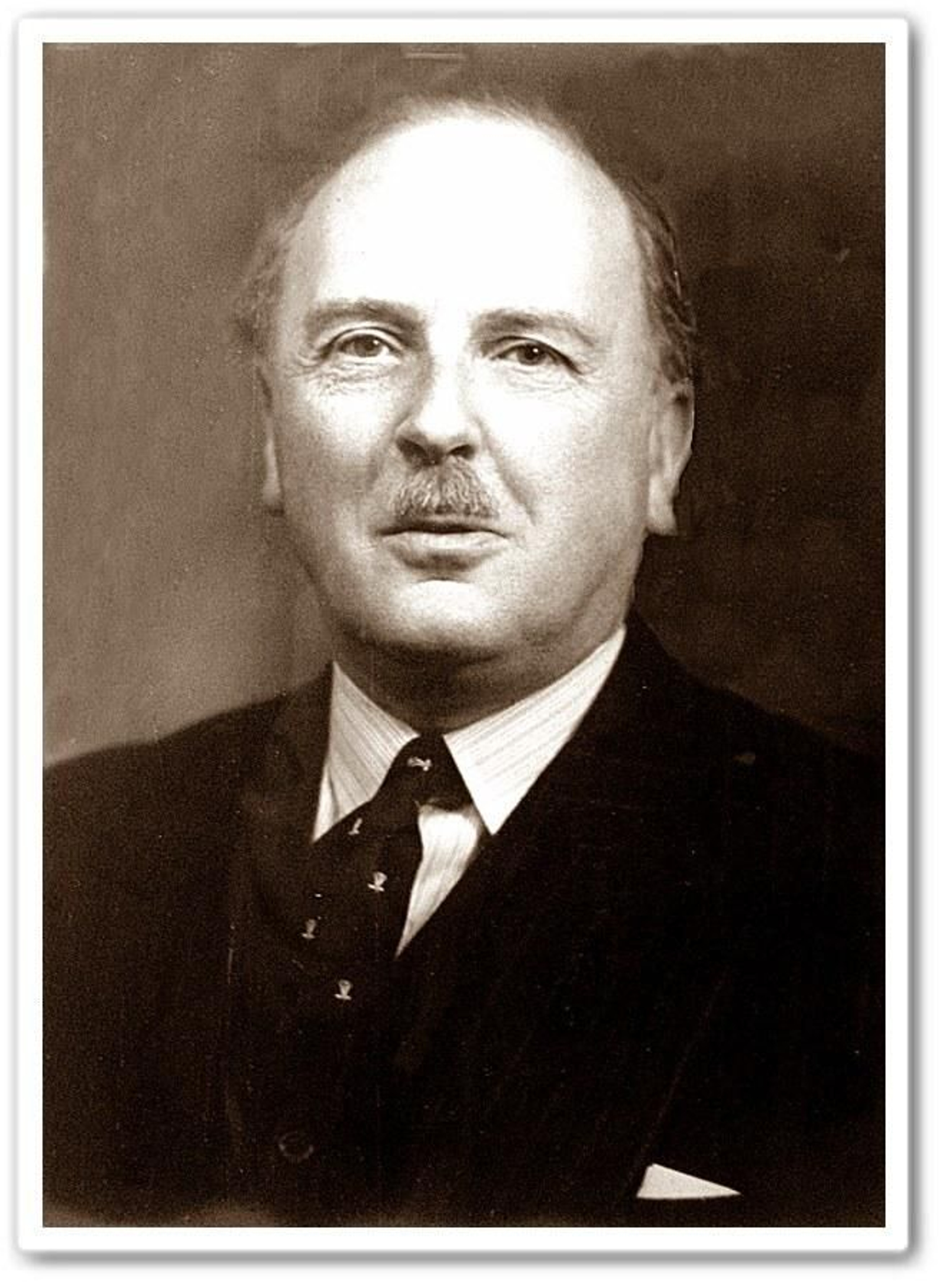 Carl (itos) Williams.